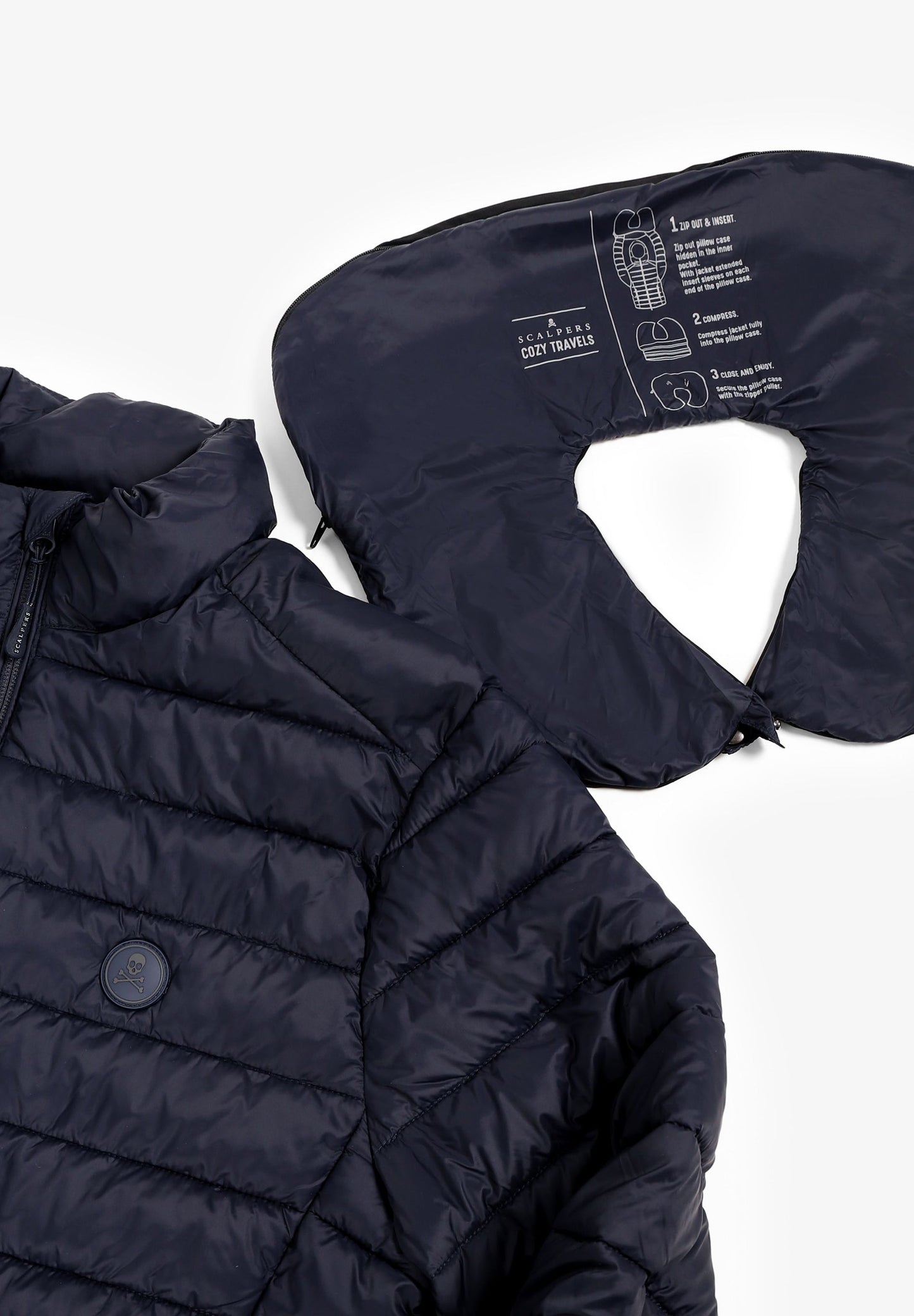 STEPPJACKE MIT TOTENKOPF