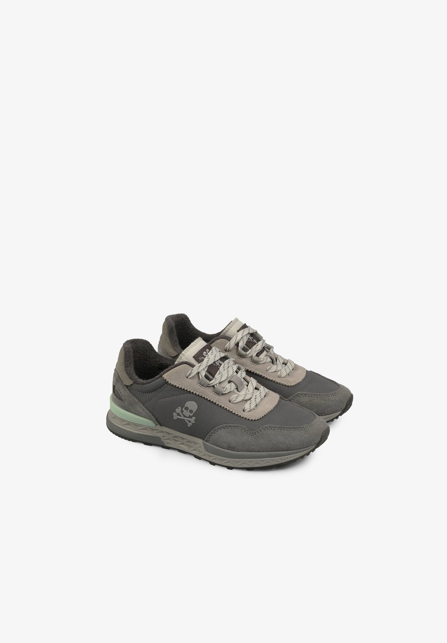 SNEAKER MIT SEITLICHEM TOTENKOPF