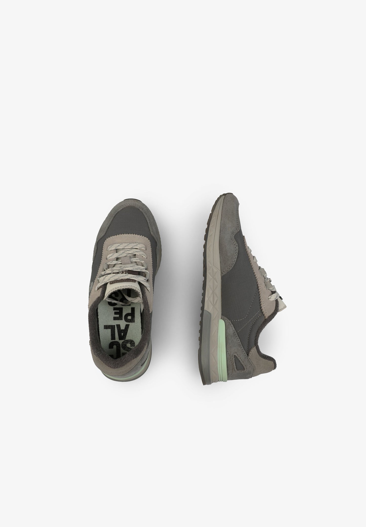 SNEAKER MIT SEITLICHEM TOTENKOPF