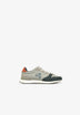DREIFARBIGE SNEAKER MIT TOTENKOPF