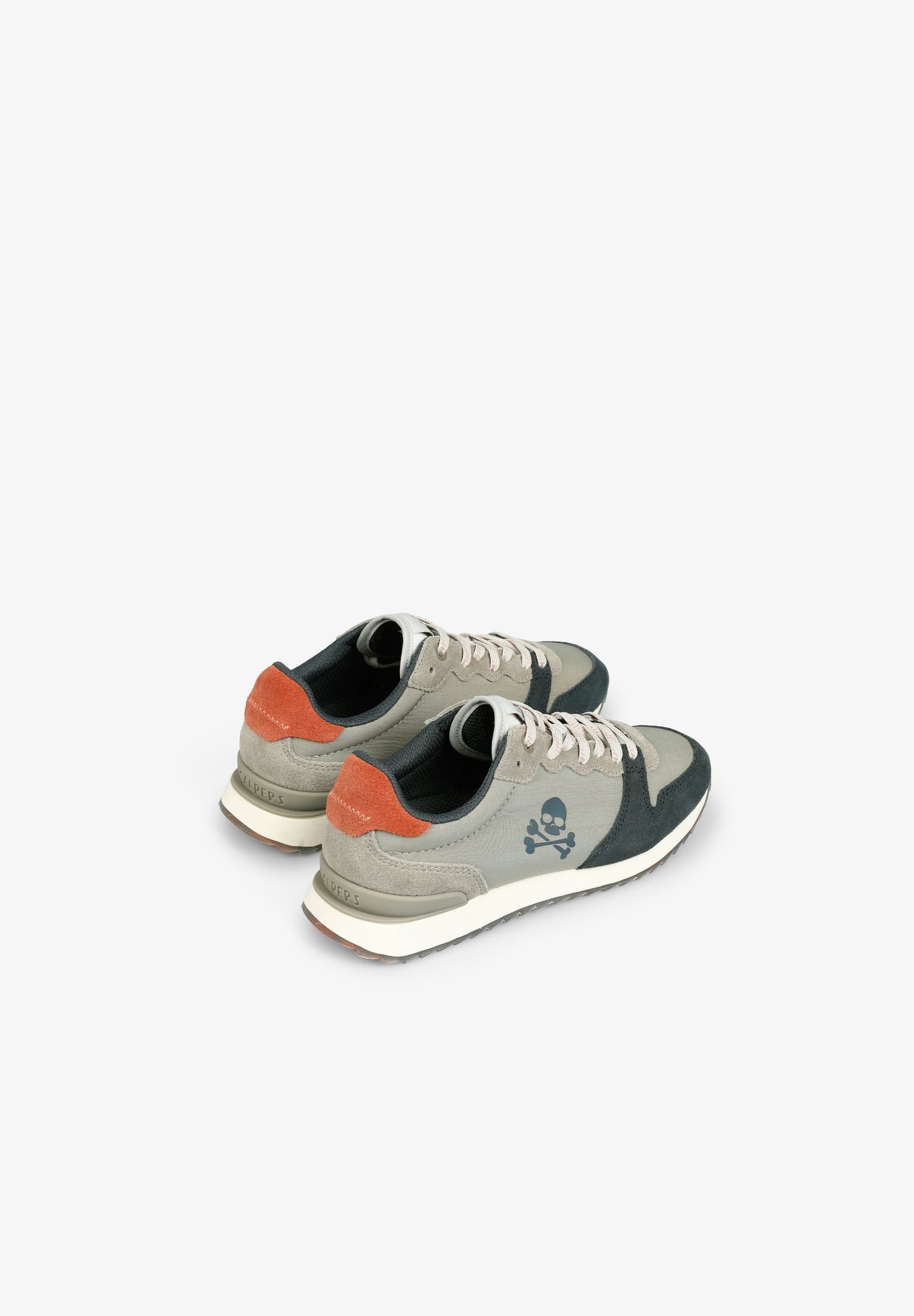DREIFARBIGE SNEAKER MIT TOTENKOPF