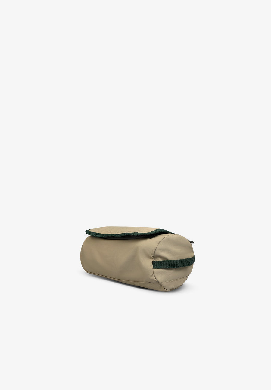 NECESSAIRE MIT PATTENVERSCHLUSS