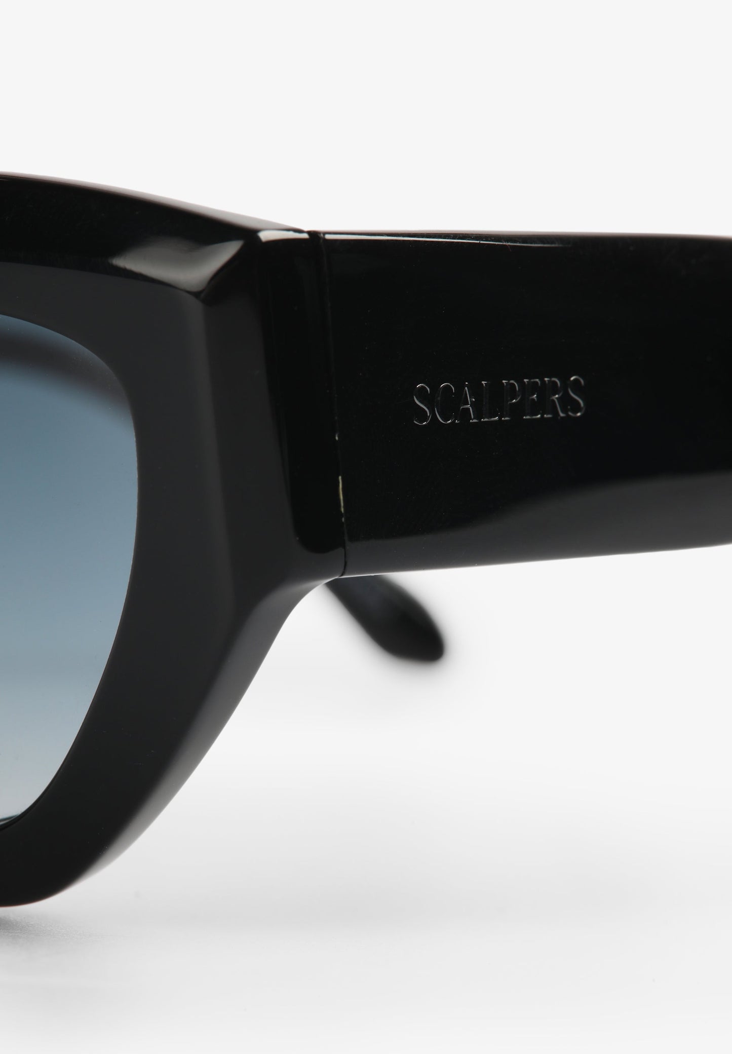 RECHTECKIGE SONNENBRILLE