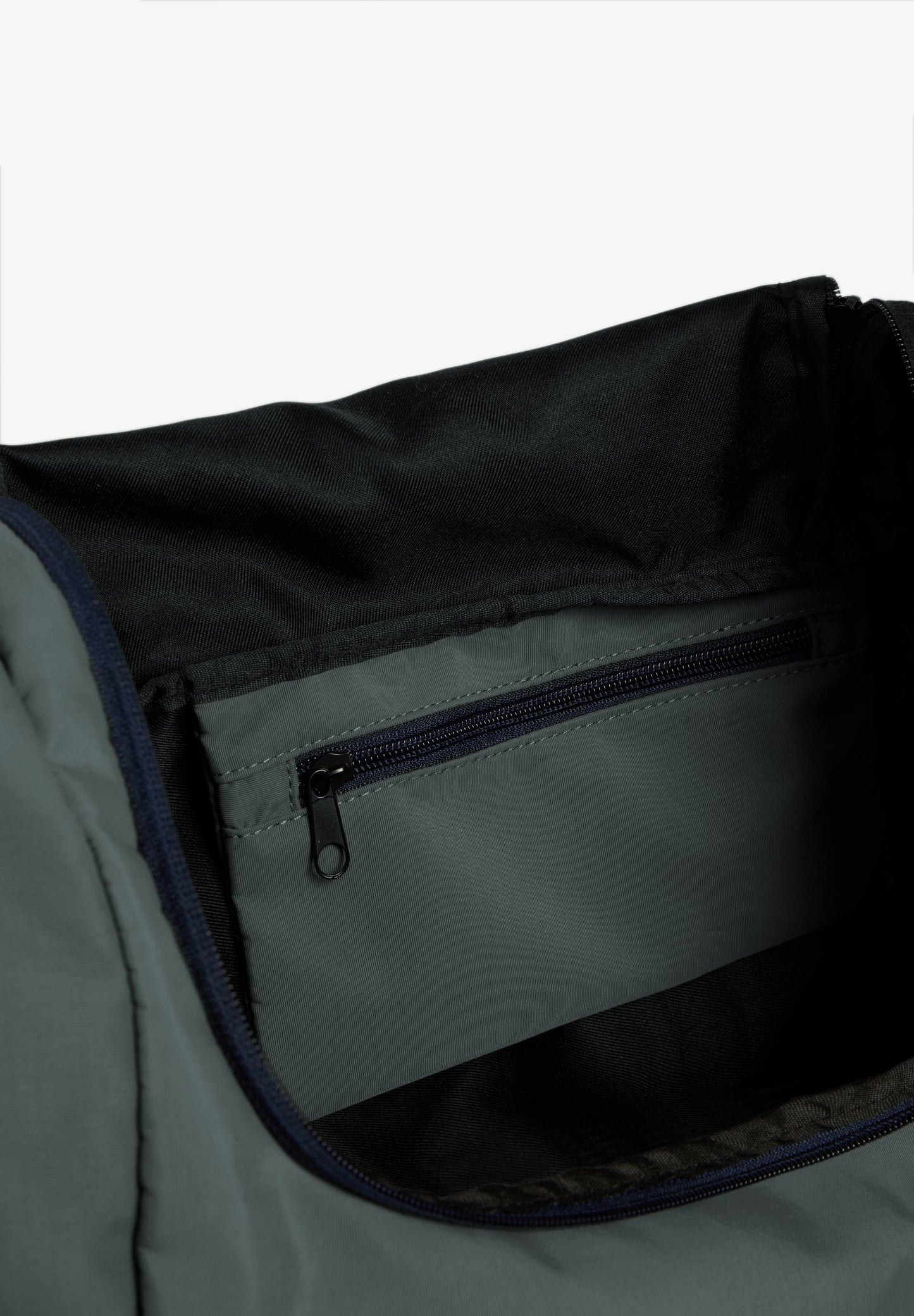 REISETASCHE MIT TASCHEN