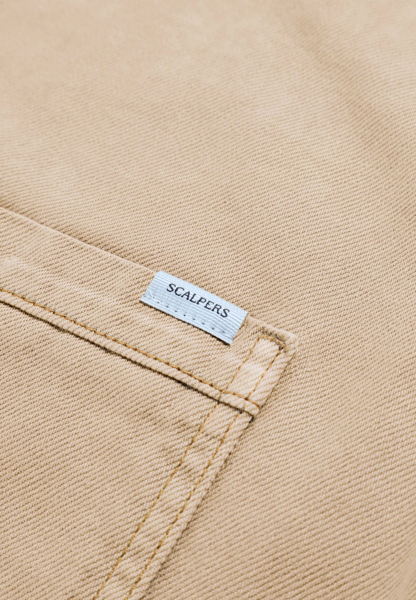 JEANSJACKE MIT TASCHEN