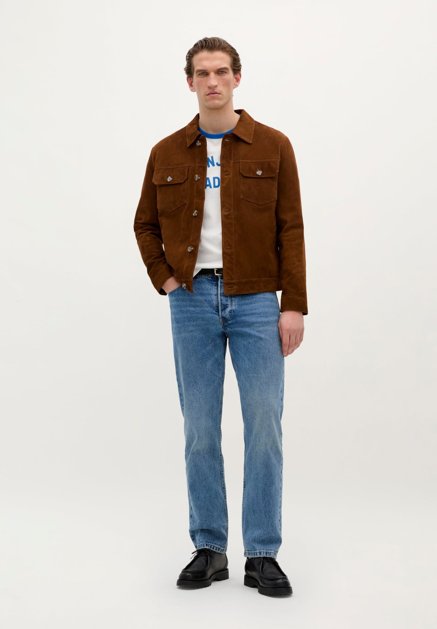 LEDERJACKE MIT KNÖPFEN