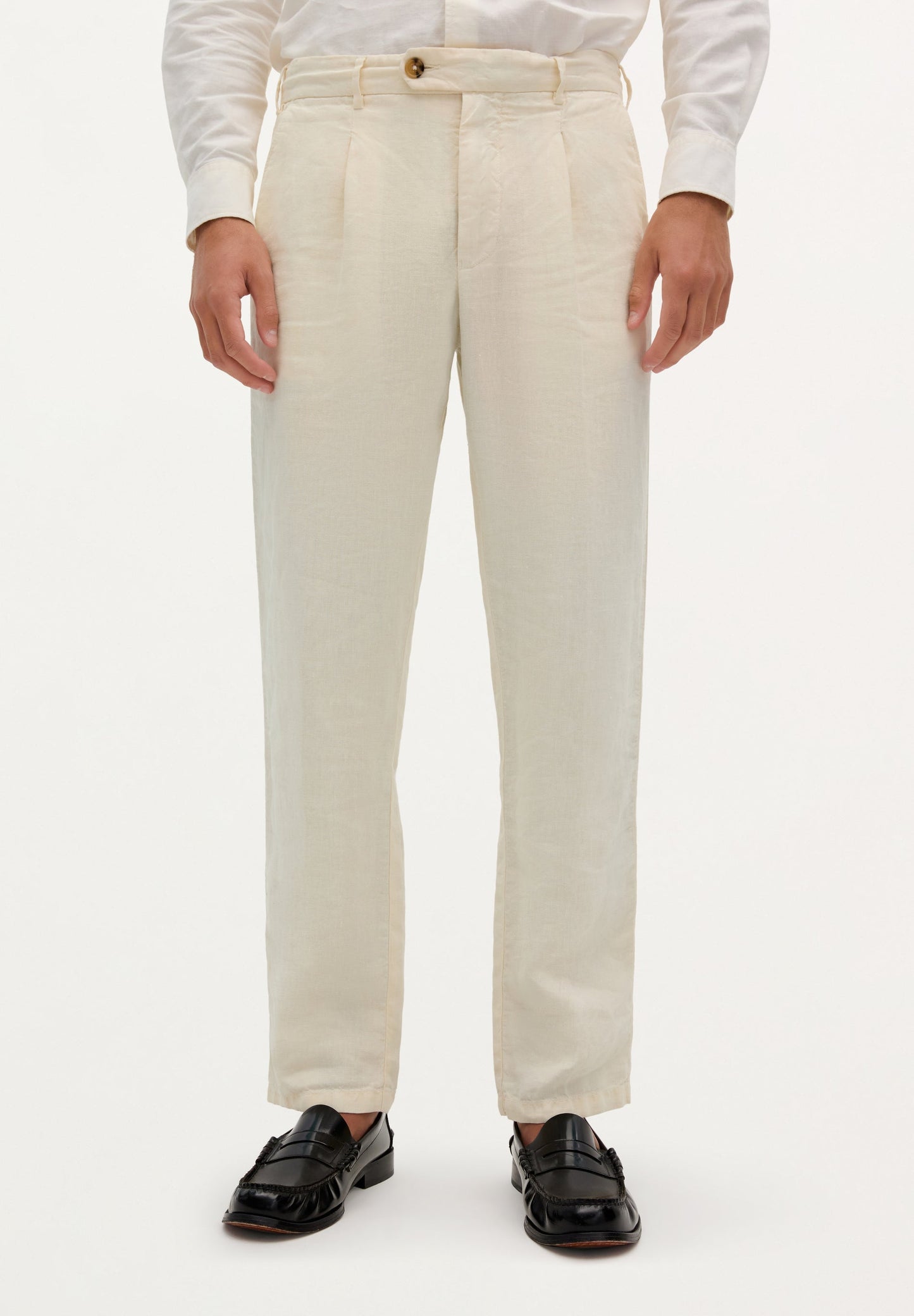 BUNDFALTENHOSE AUS LEINEN