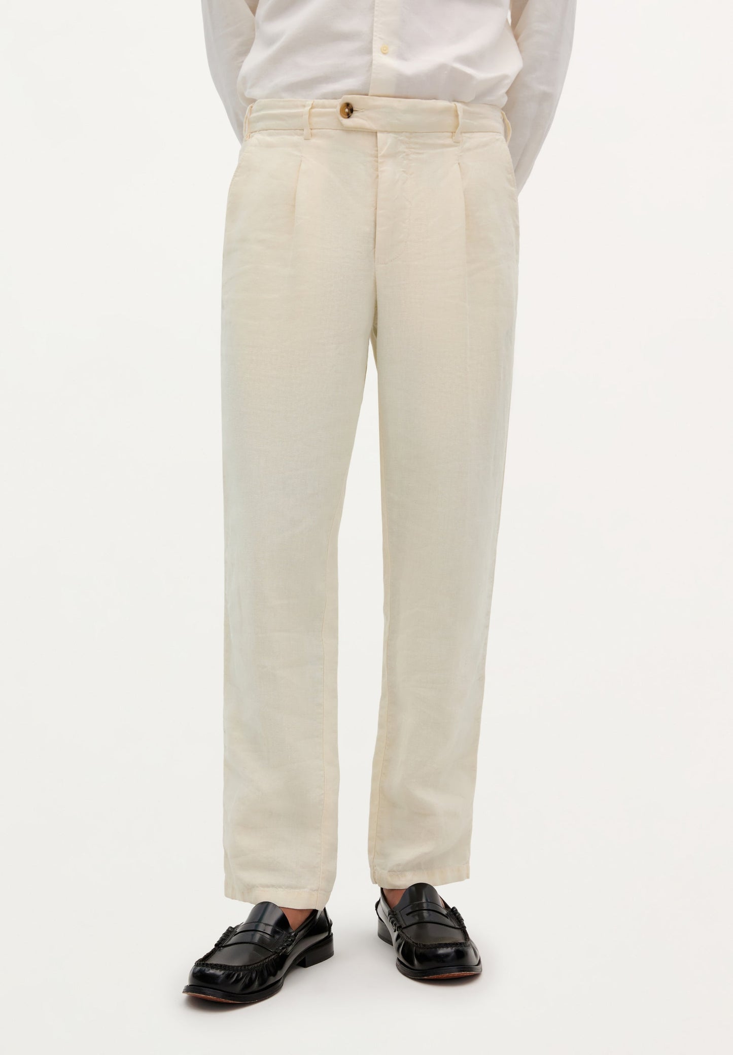 BUNDFALTENHOSE AUS LEINEN