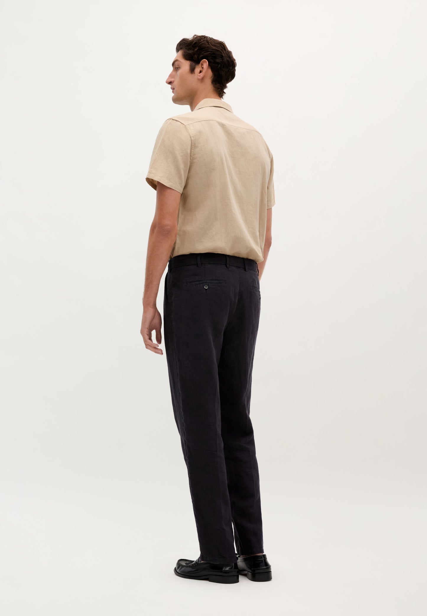 BUNDFALTENHOSE AUS LEINEN