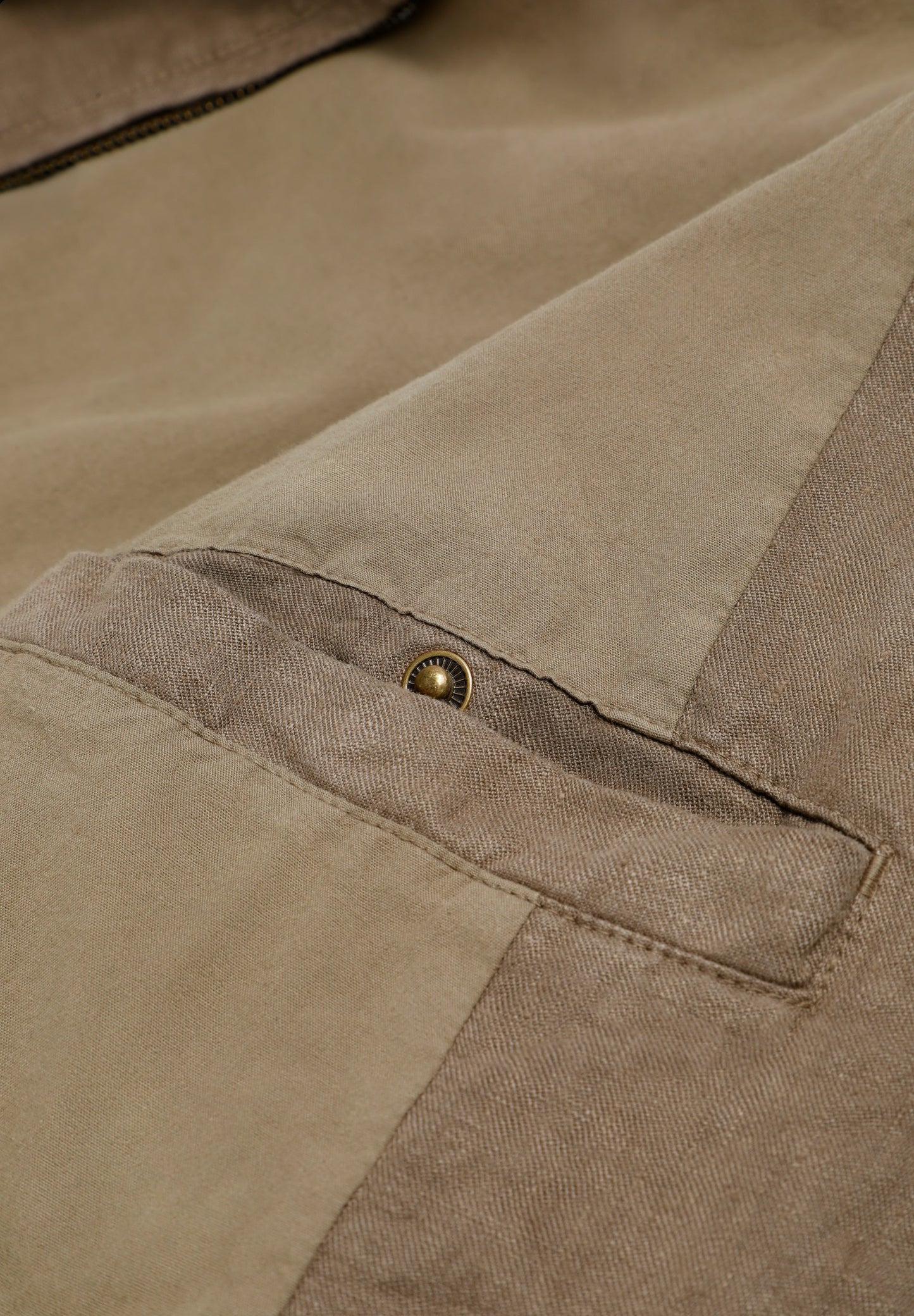 LEICHTE JACKE AUS 100 % LEINEN