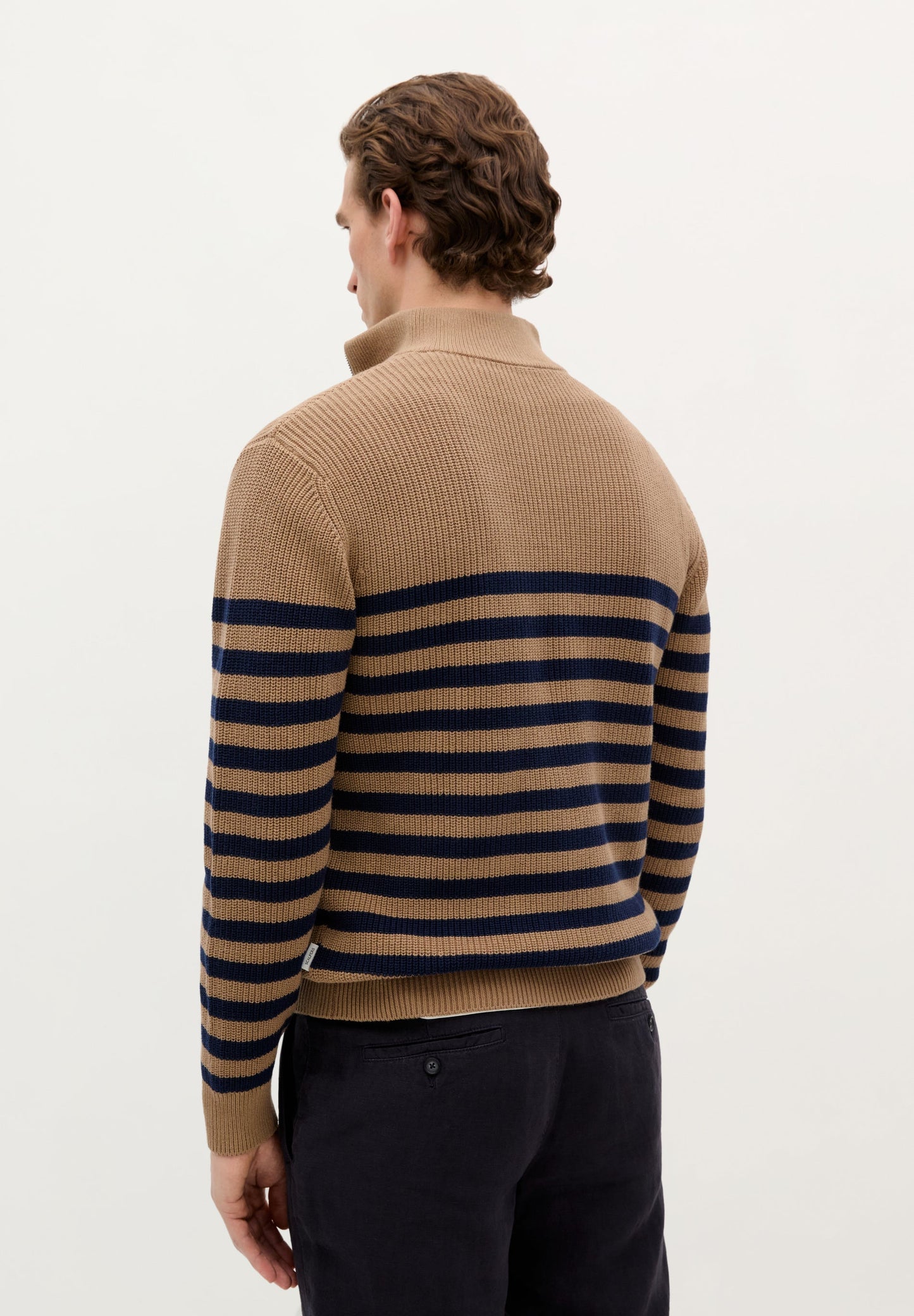 GESTREIFTER RIPPSTRICKPULLOVER MIT REISSVERSCHLUSS