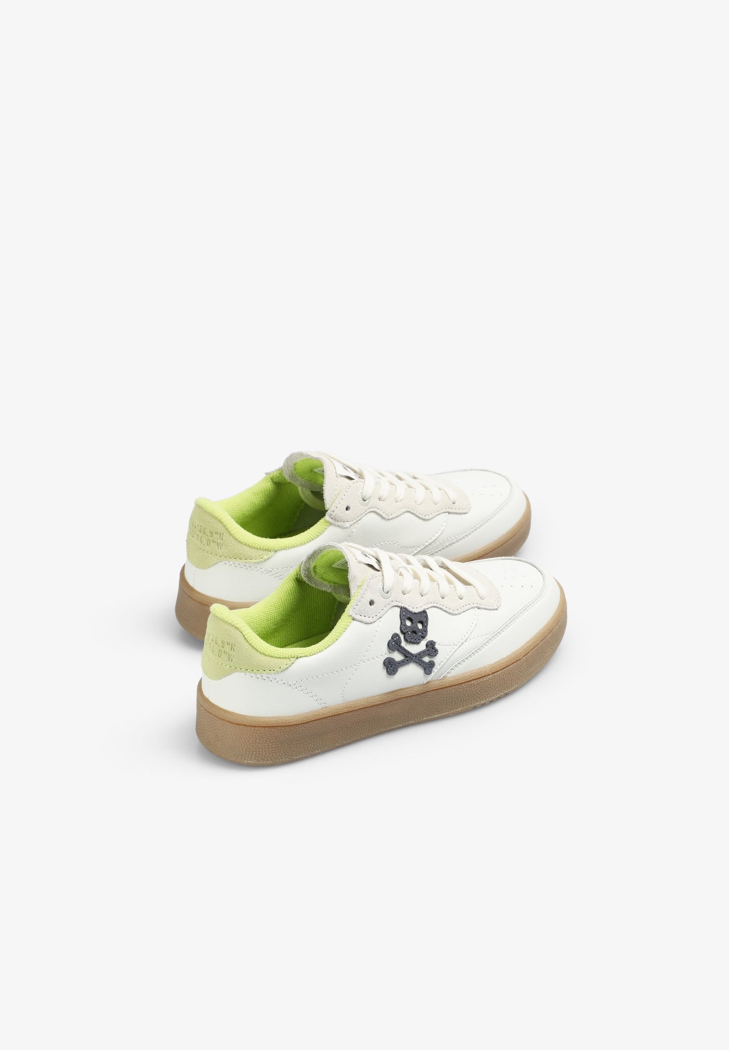 SNEAKER MIT TOTENKOPF UND SCHALENSOHLE