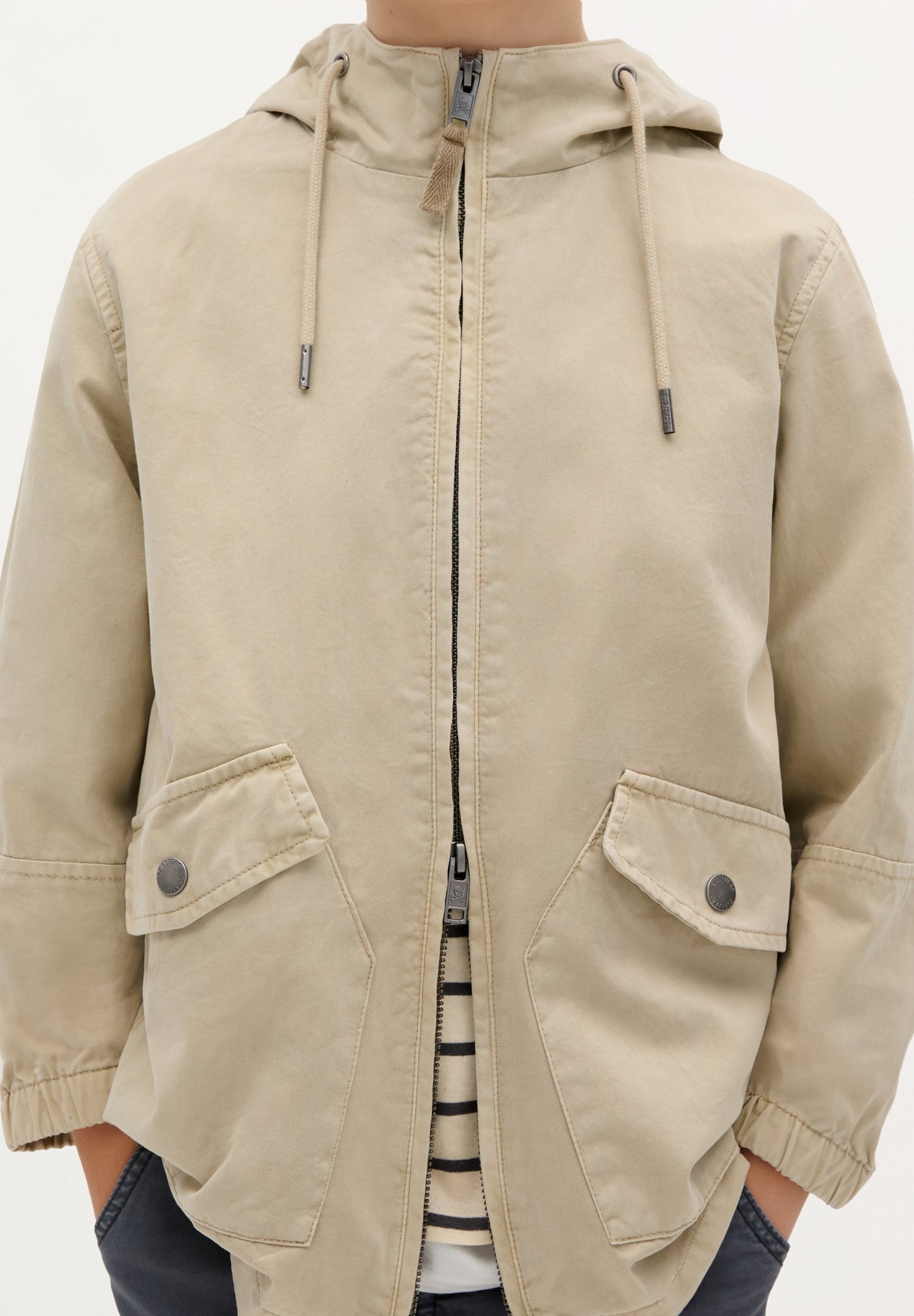 LEICHTER PARKA MIT KAPUZE