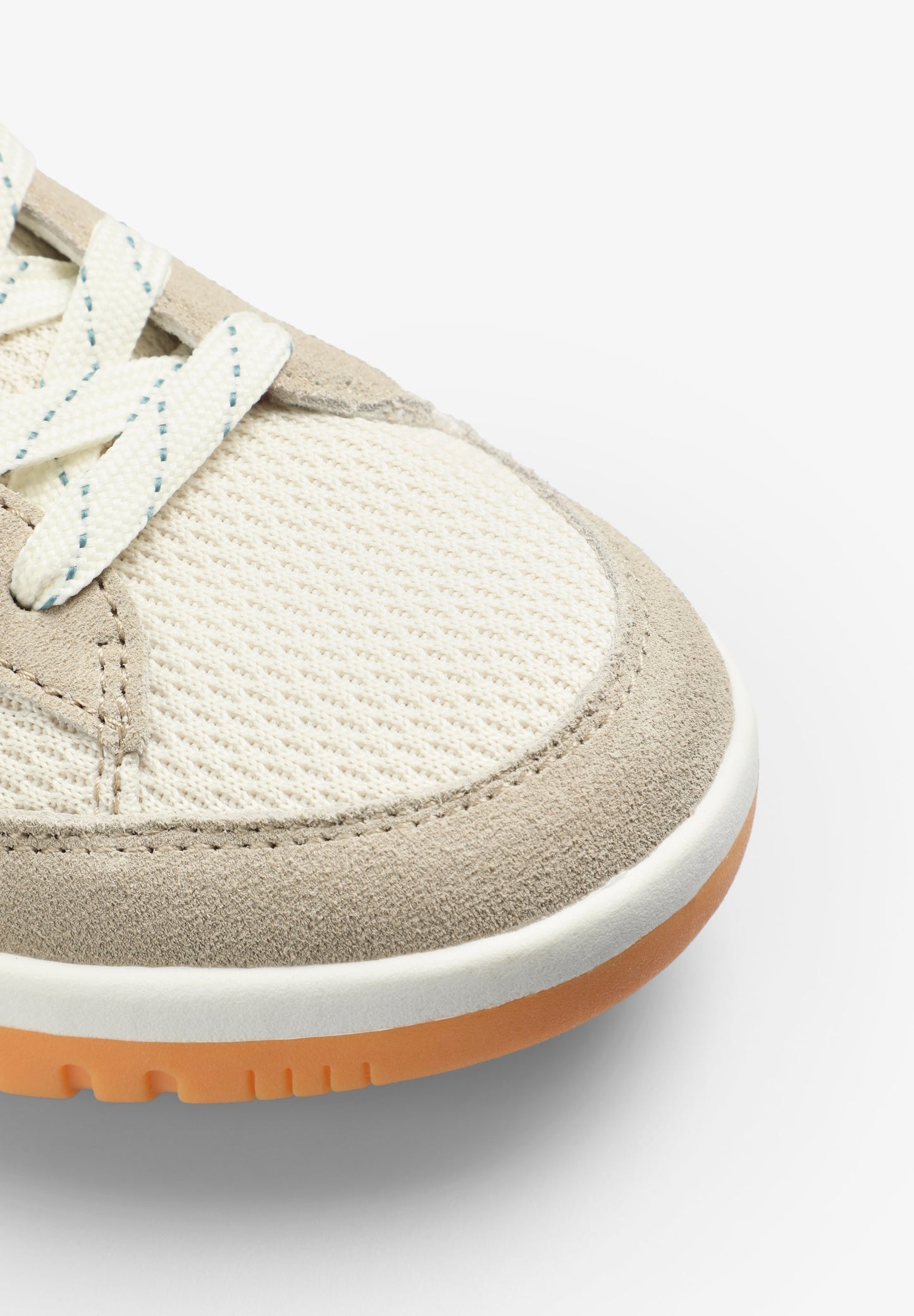 LEDERSNEAKER MIT TOTENKOPF
