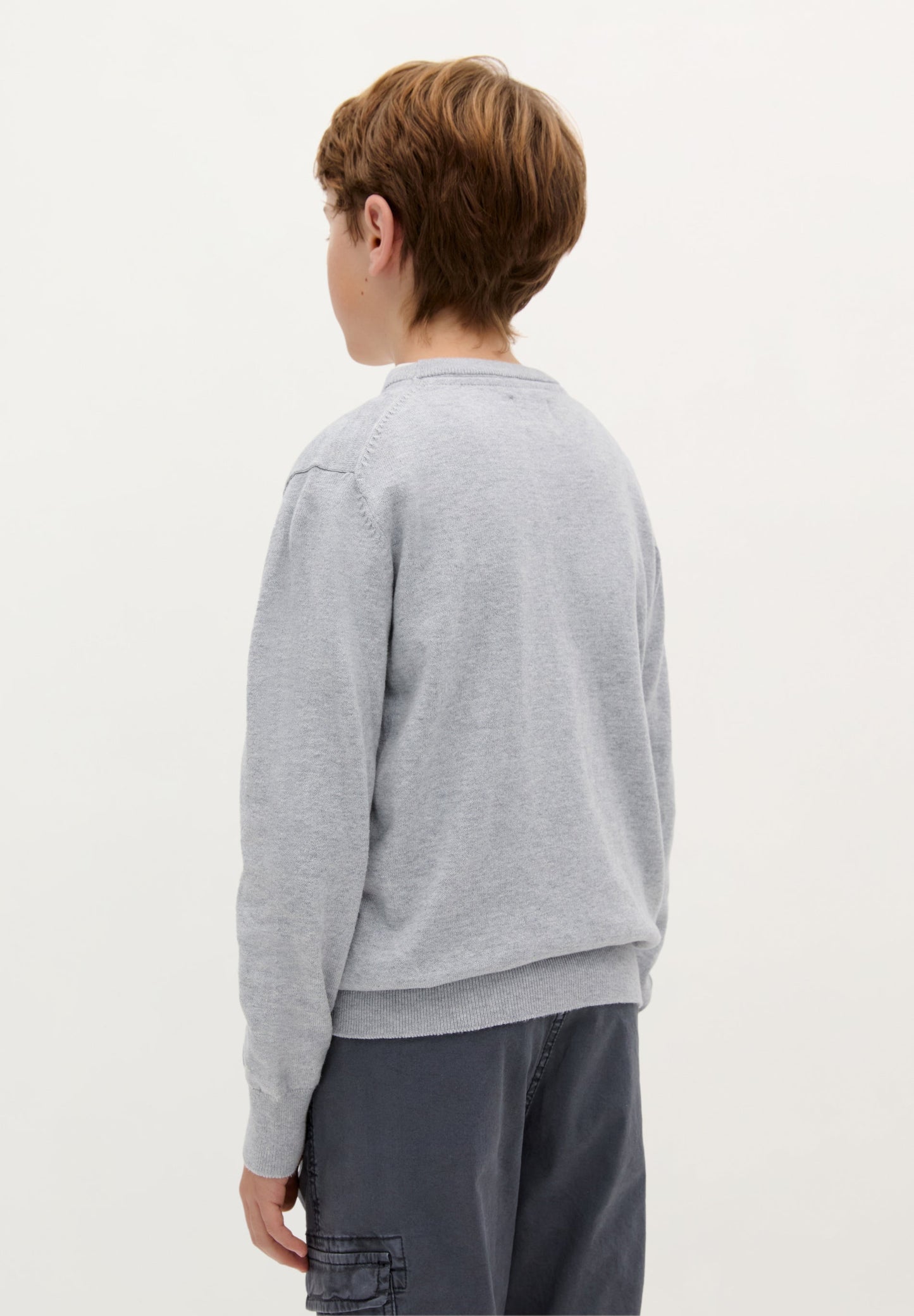PULLOVER MIT FARBLICH ABGESETZTEM TOTENKOPF