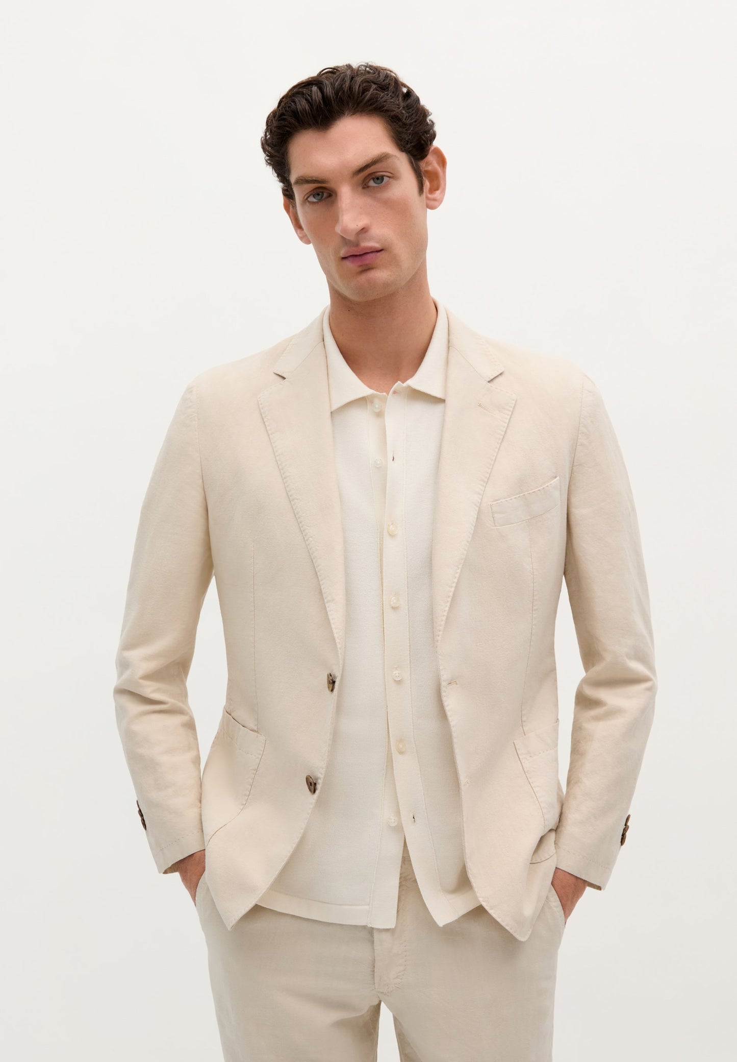 LEICHTER BLAZER AUS LEINEN