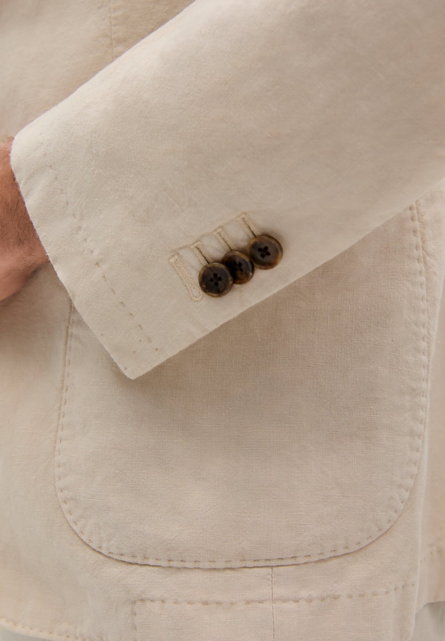 LEICHTER BLAZER AUS LEINEN