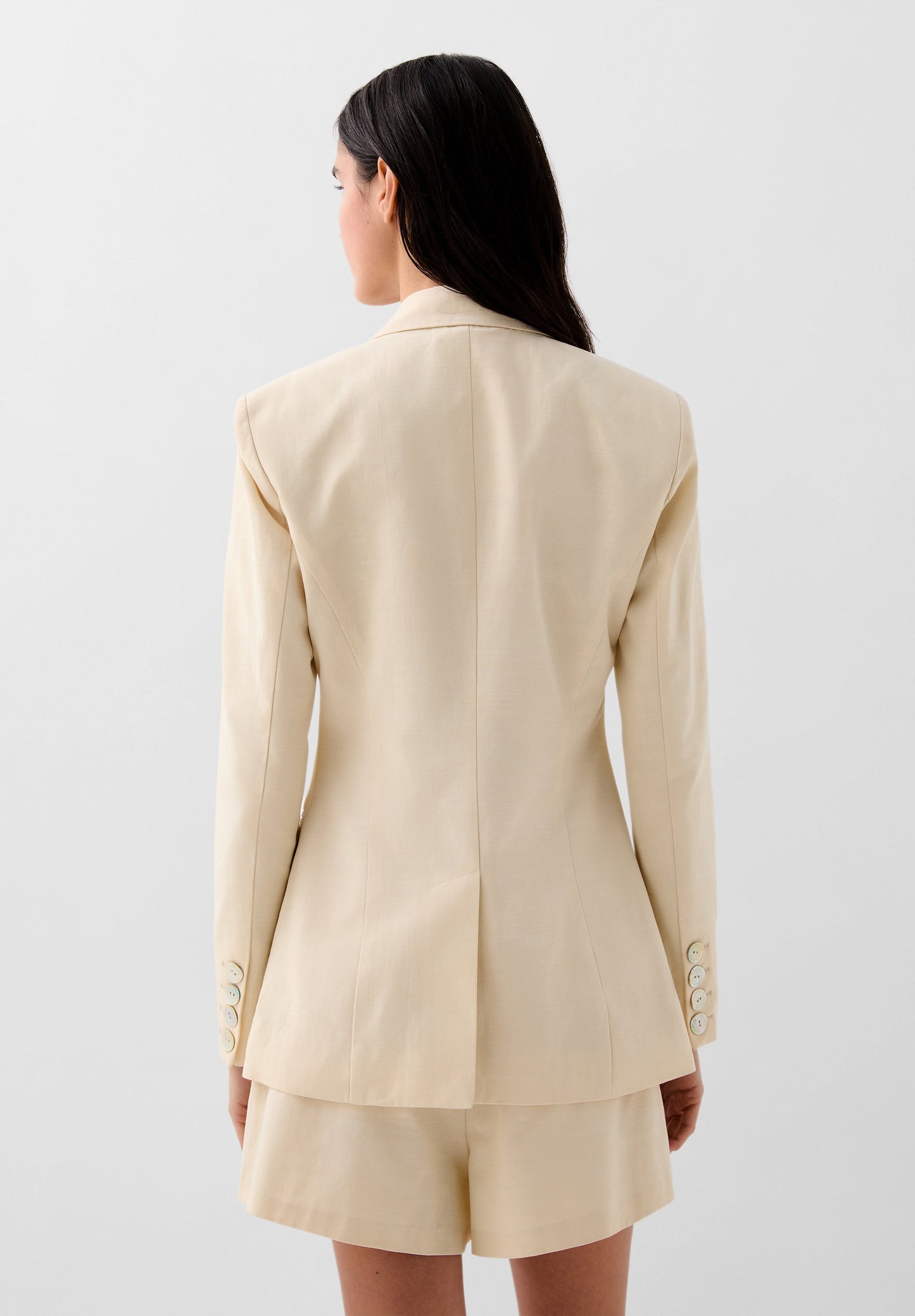 BLAZER MIT KNÖPFEN IN PERLMUTTOPTIK