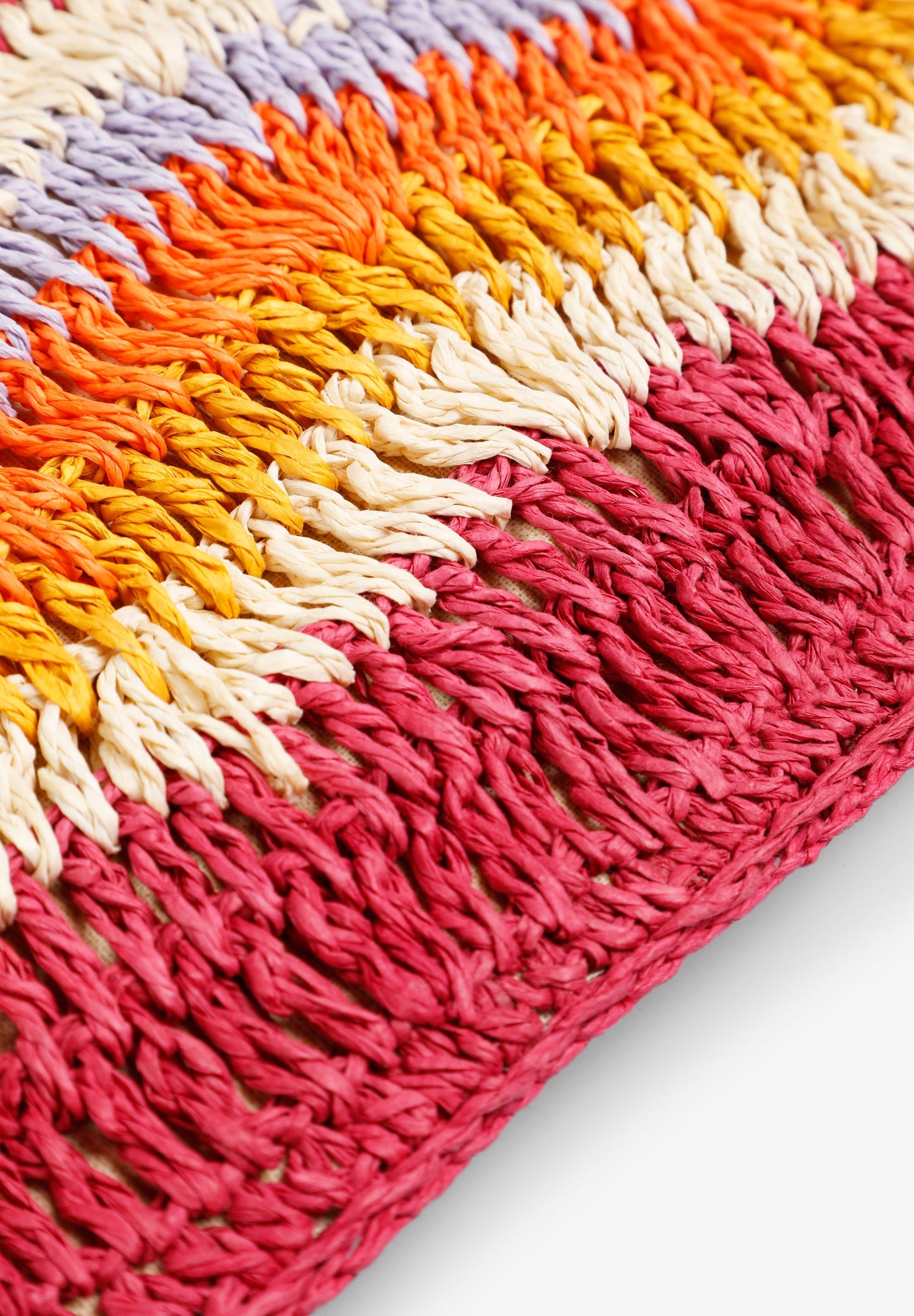 MEHRFARBIGE CLUTCH-TASCHE AUS RAPHIA