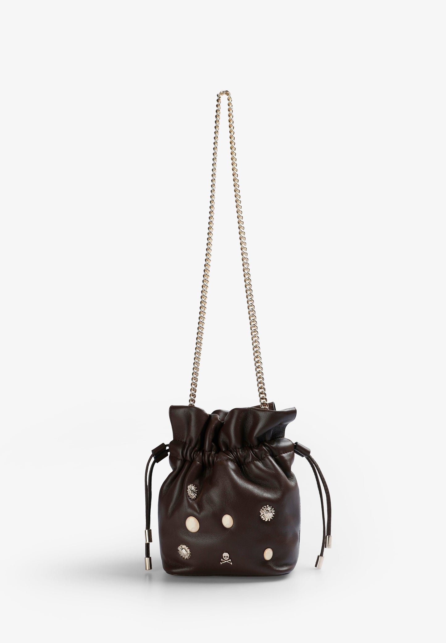 BEUTELTASCHE AUS LEDER MIT NIETEN