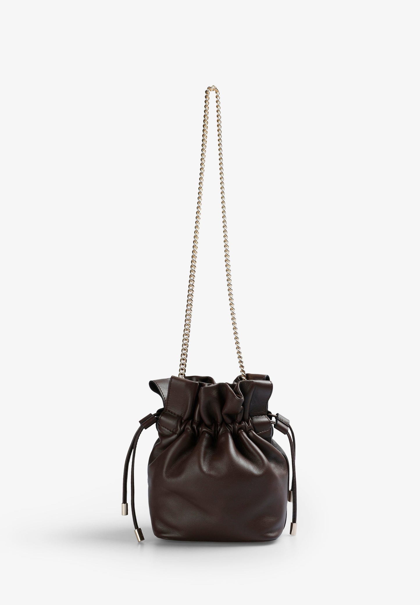 BEUTELTASCHE AUS LEDER MIT NIETEN