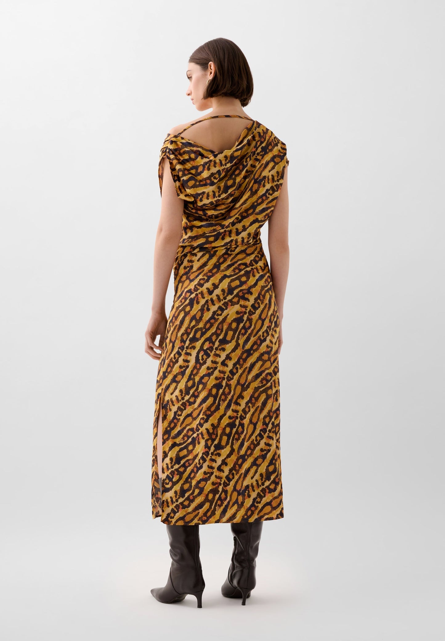 SATINIERTES KLEID MIT ANIMALPRINT