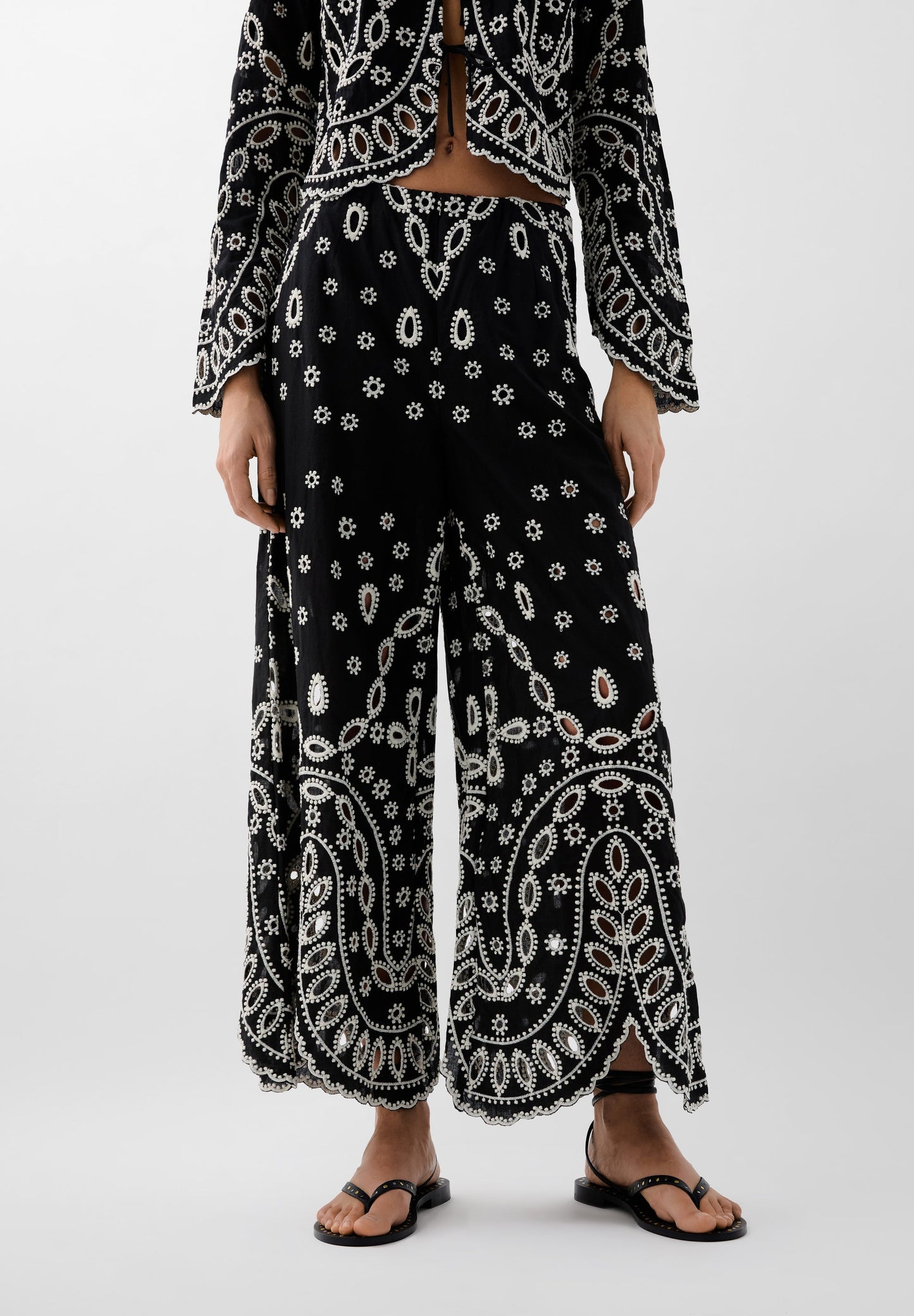 SCENGLISHEMB SCALLOP PANT