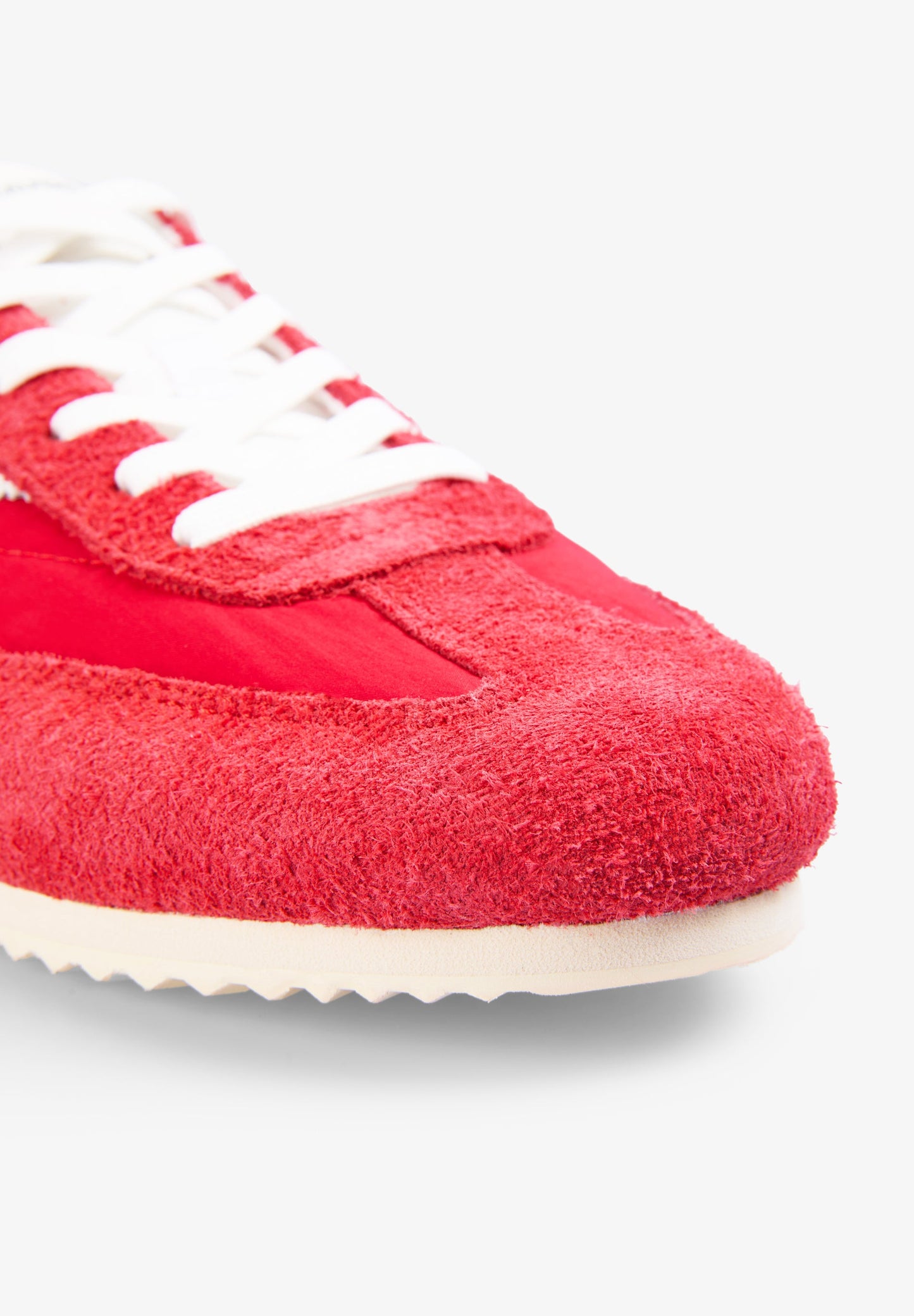 SNEAKER IM RETRO-STIL