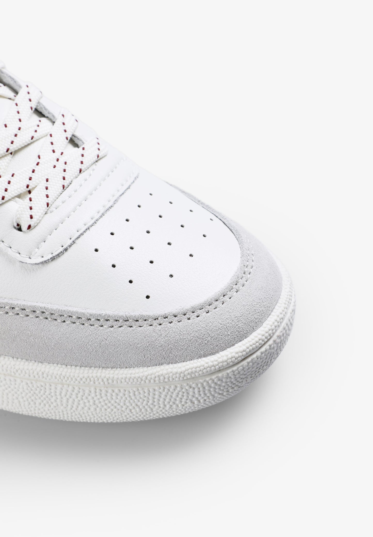 LEDERSNEAKER MIT KONTRASTFARBE