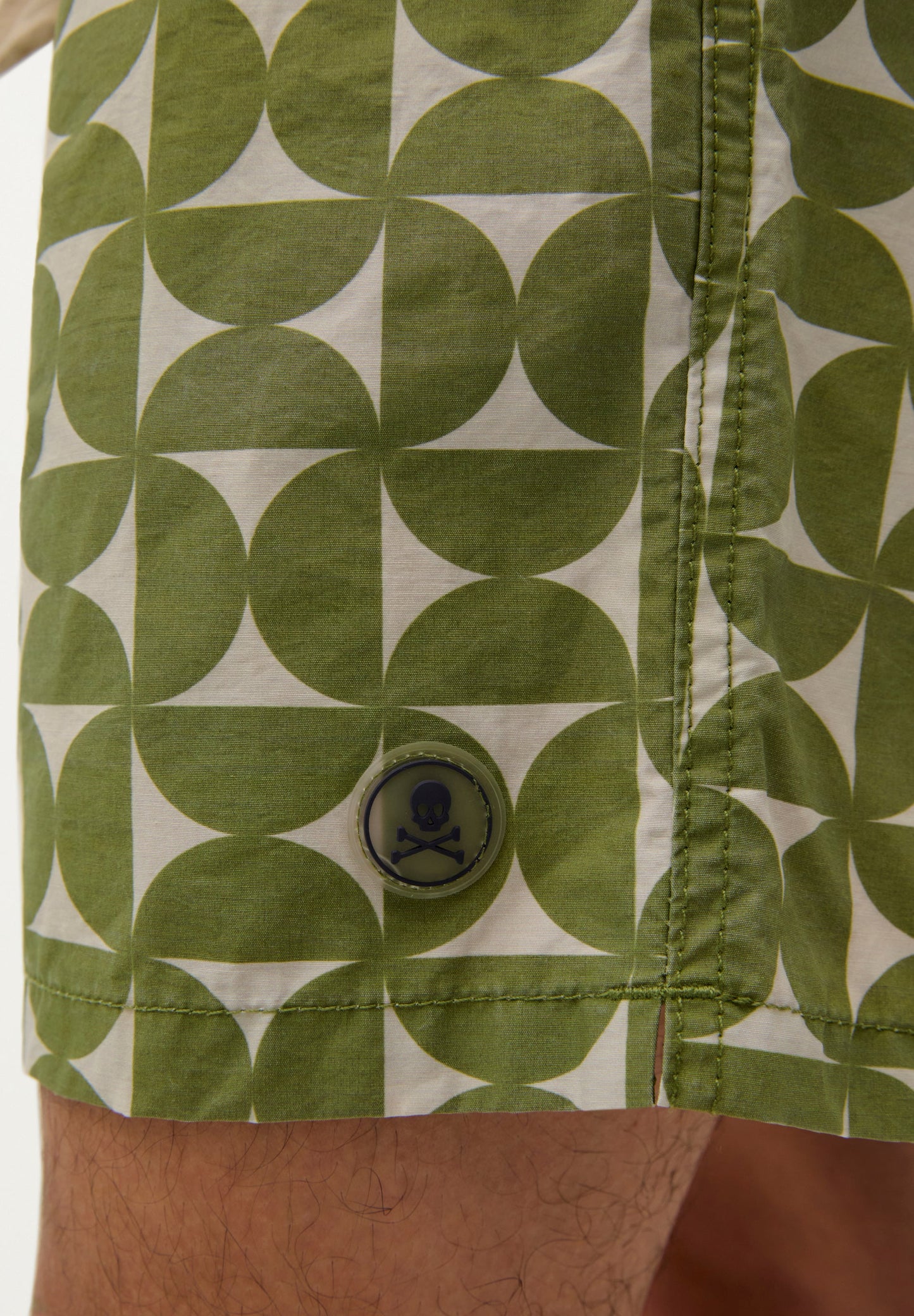 BADESHORTS GEOMETRISCHER PRINT