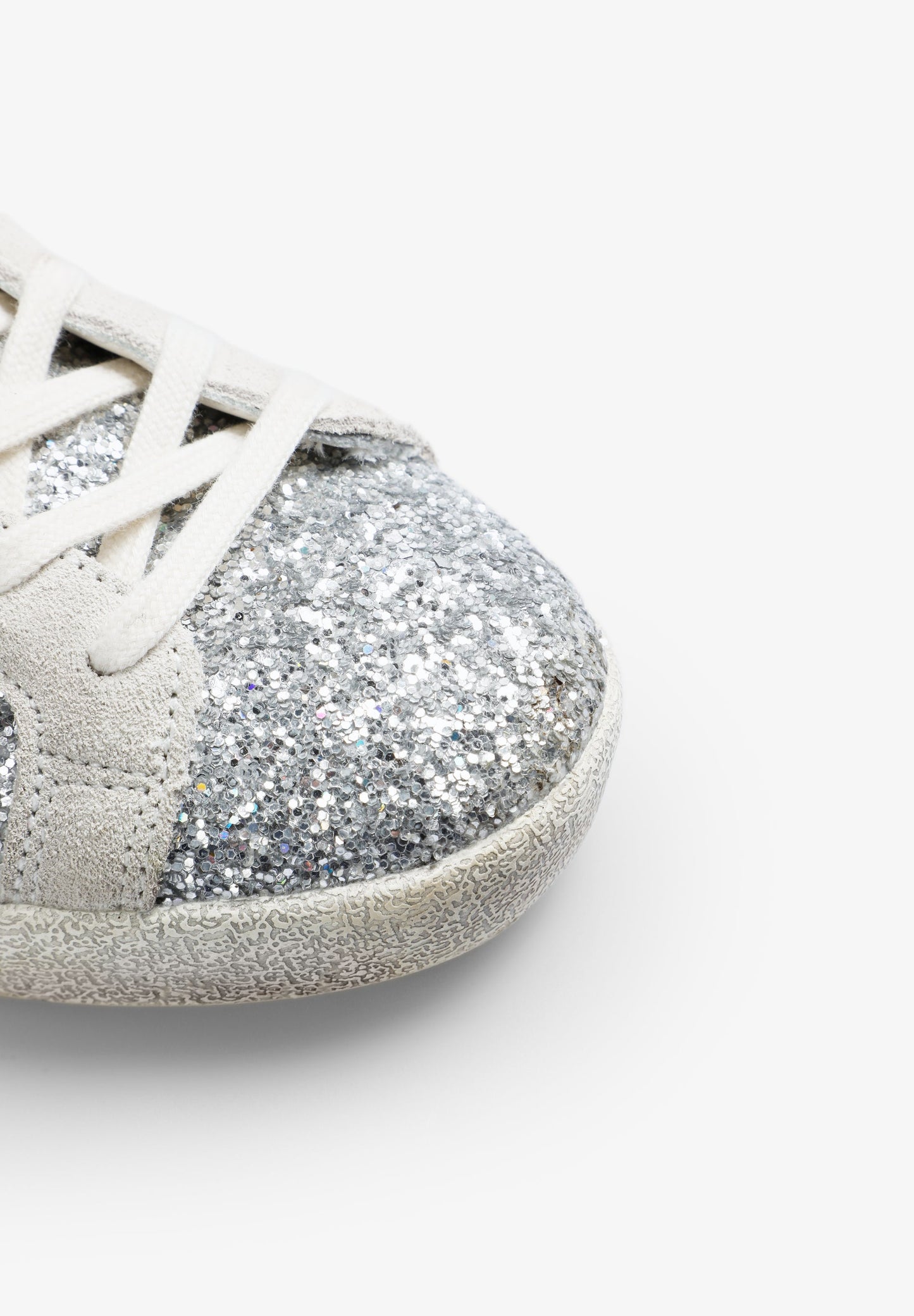 NIEDRIGE SNEAKER MIT TOTENKOPF