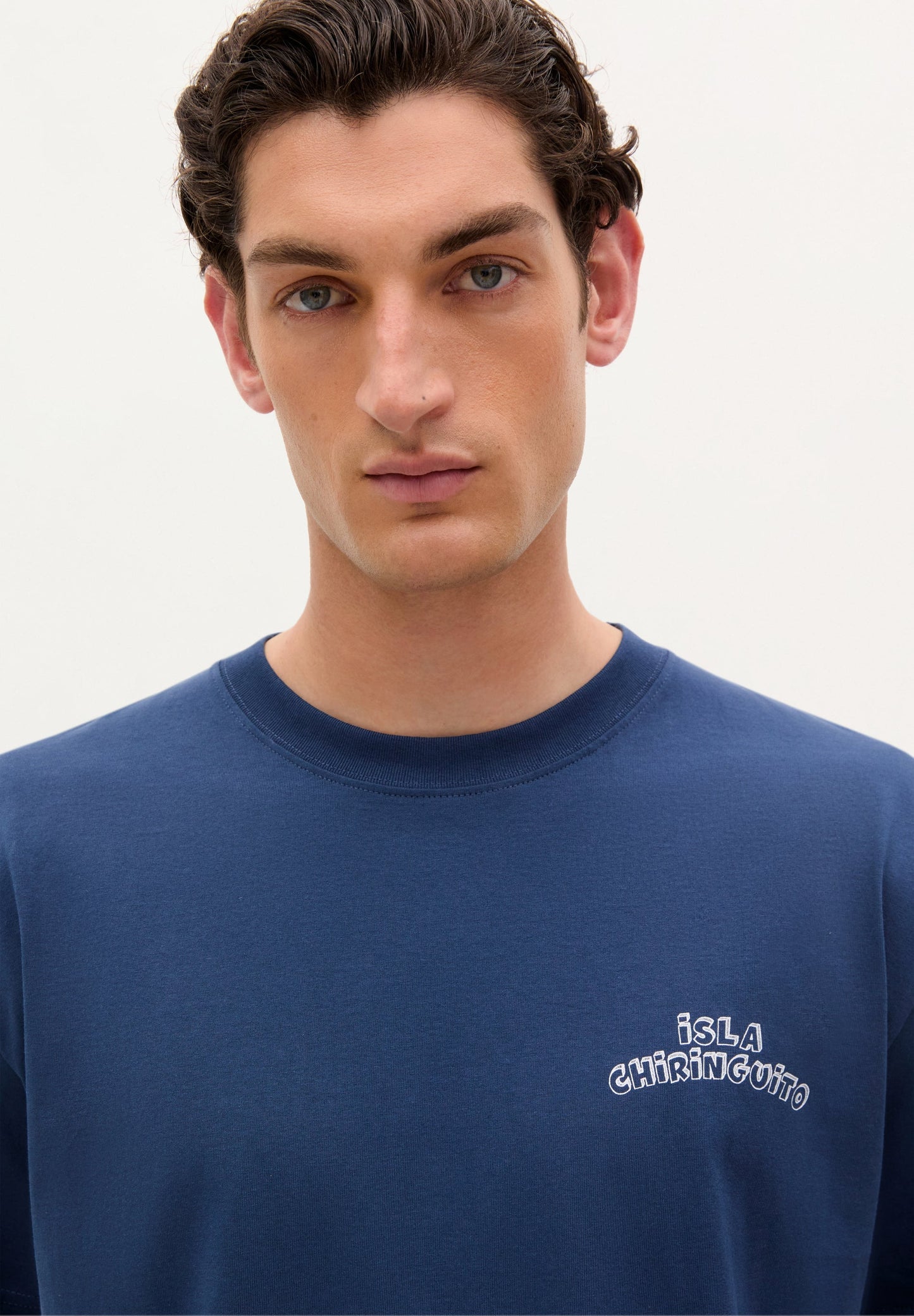 SCCHIRINGUITO OE ISLA TEE