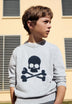 PULLOVER MIT FARBLICH ABGESETZTEM TOTENKOPF