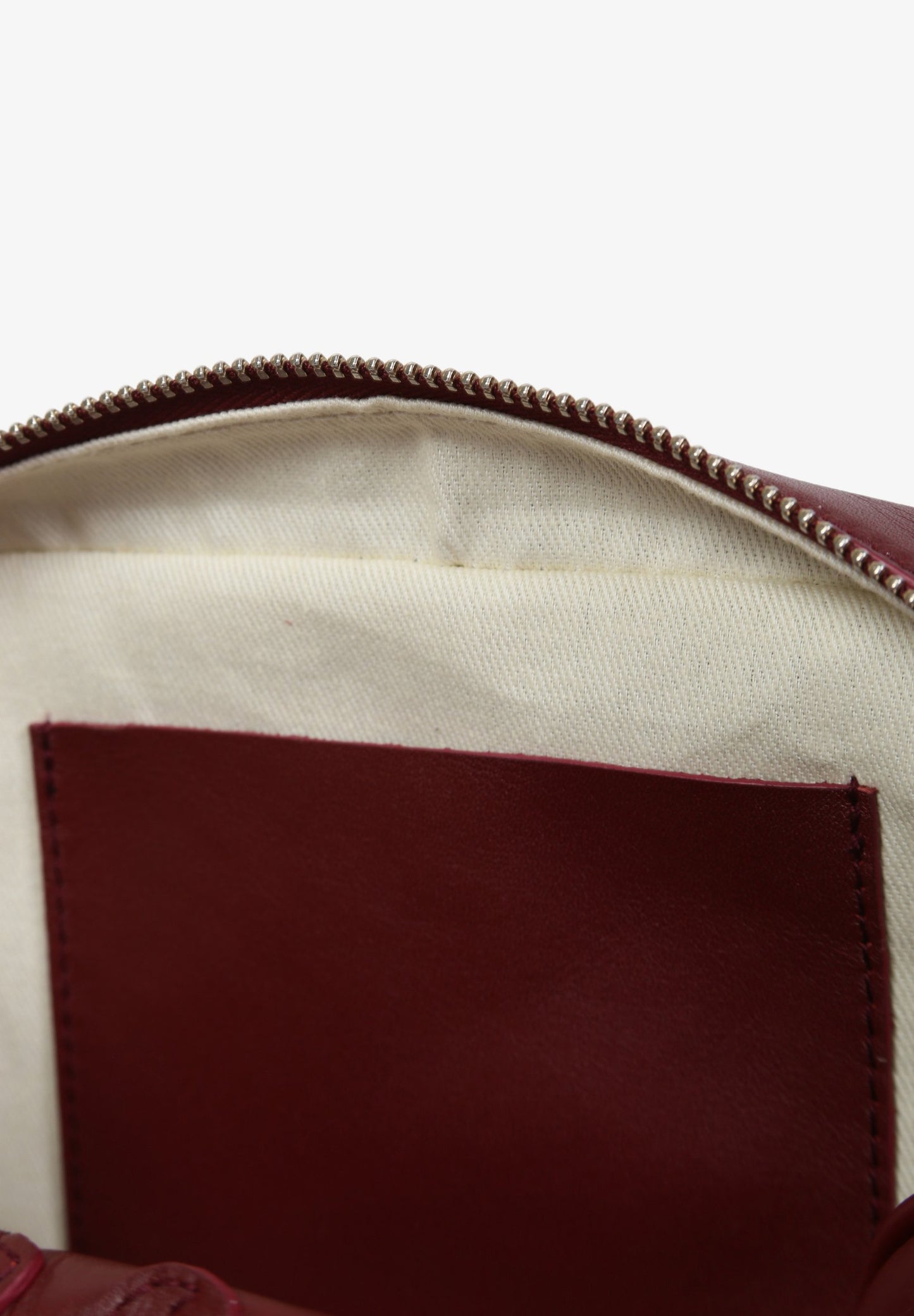 MAXI-TASCHE MIT TOTENKOPF