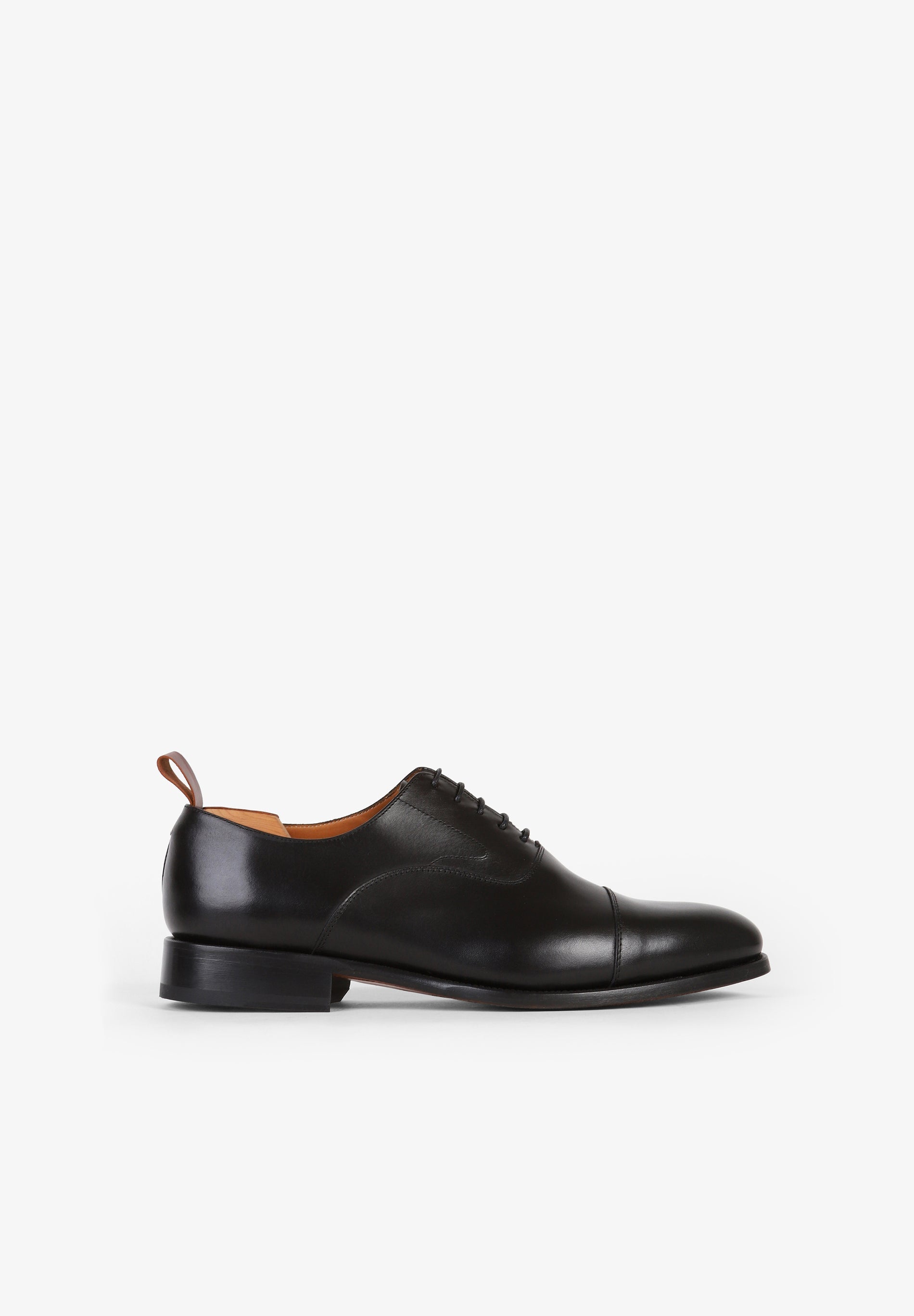 ELEGANTE OXFORD-SCHUHE AUS LEDER