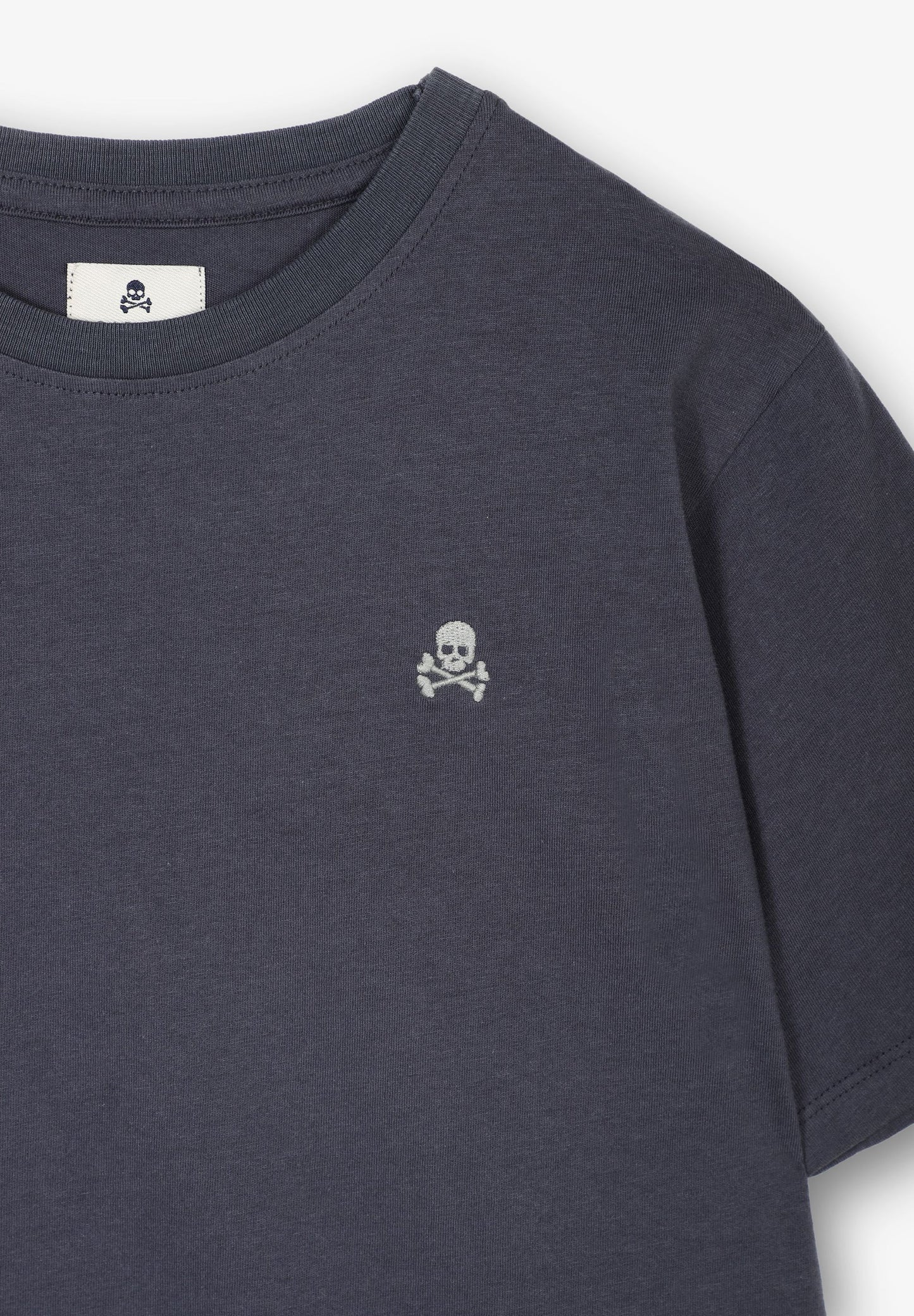 BASIC-SHIRT MIT TOTENKOPF