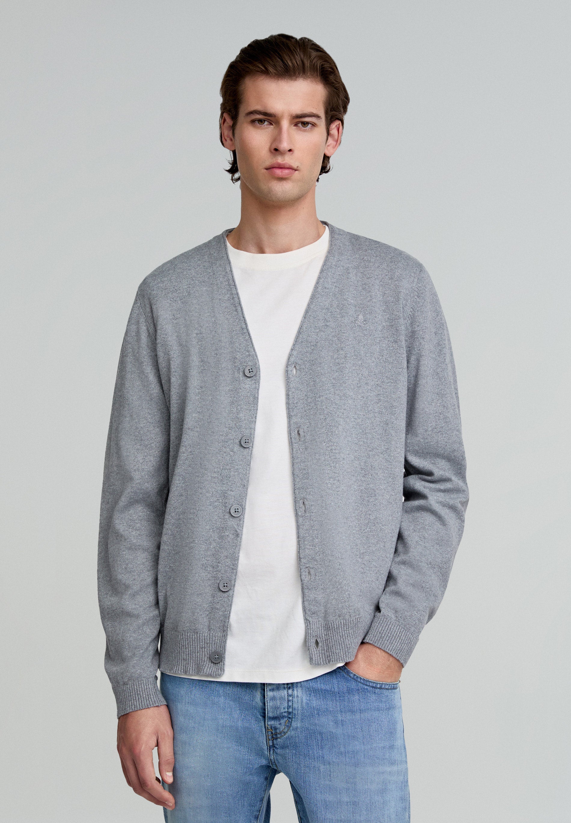 KLASSISCHER CARDIGAN