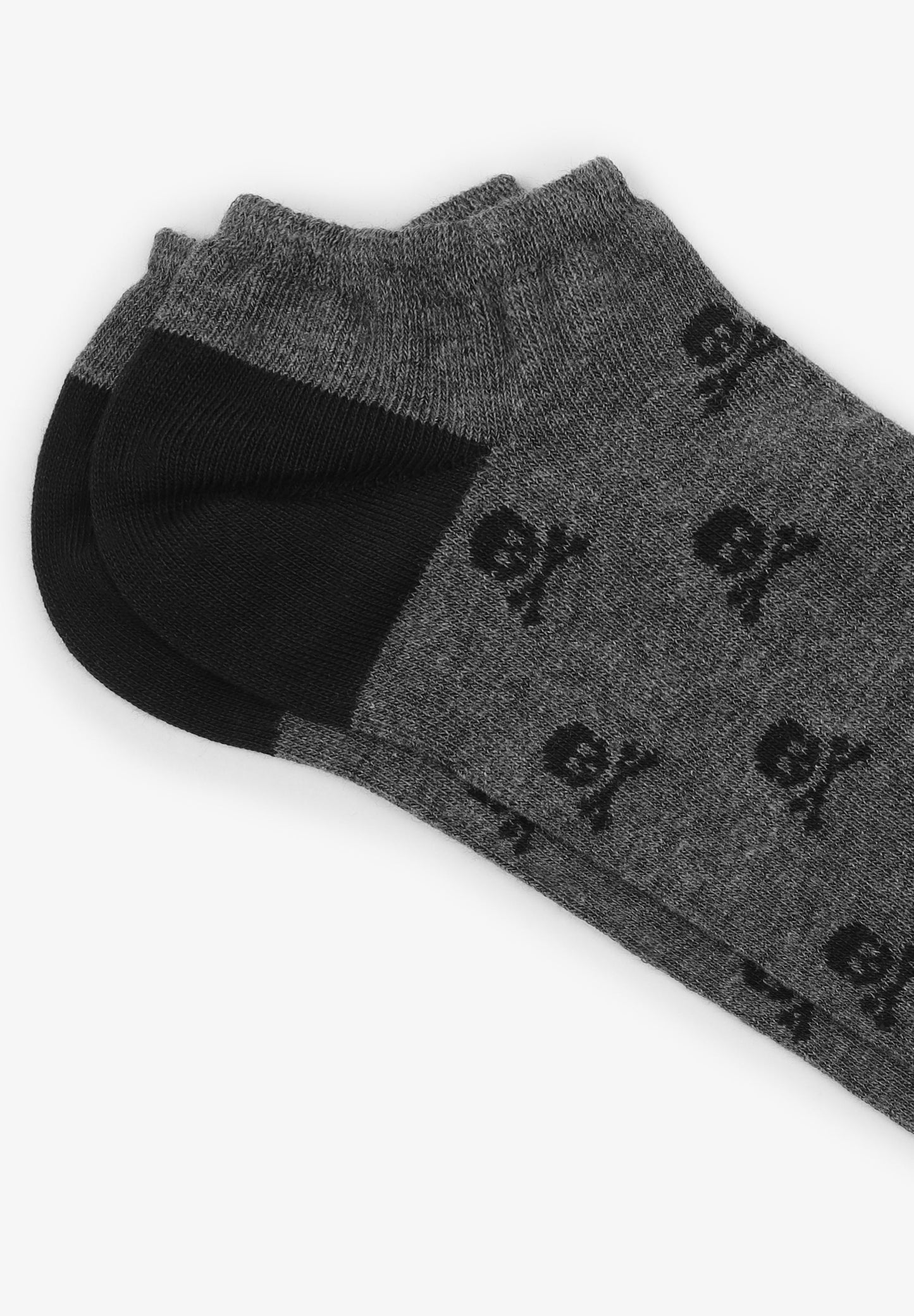 KURZE SOCKEN MIT TOTENKÖPFEN