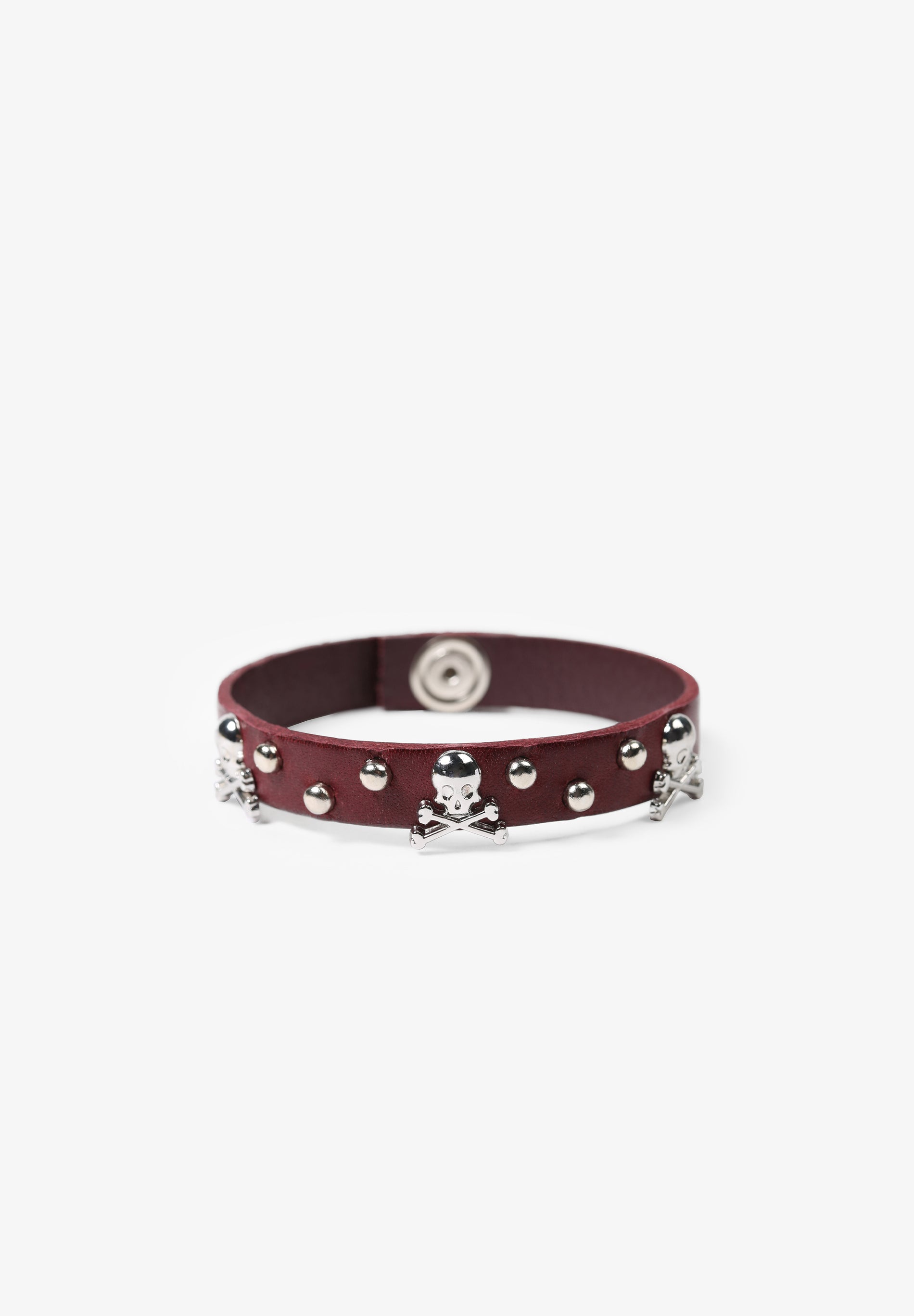 ARMBAND MIT TOTENKOPF UND NIETEN