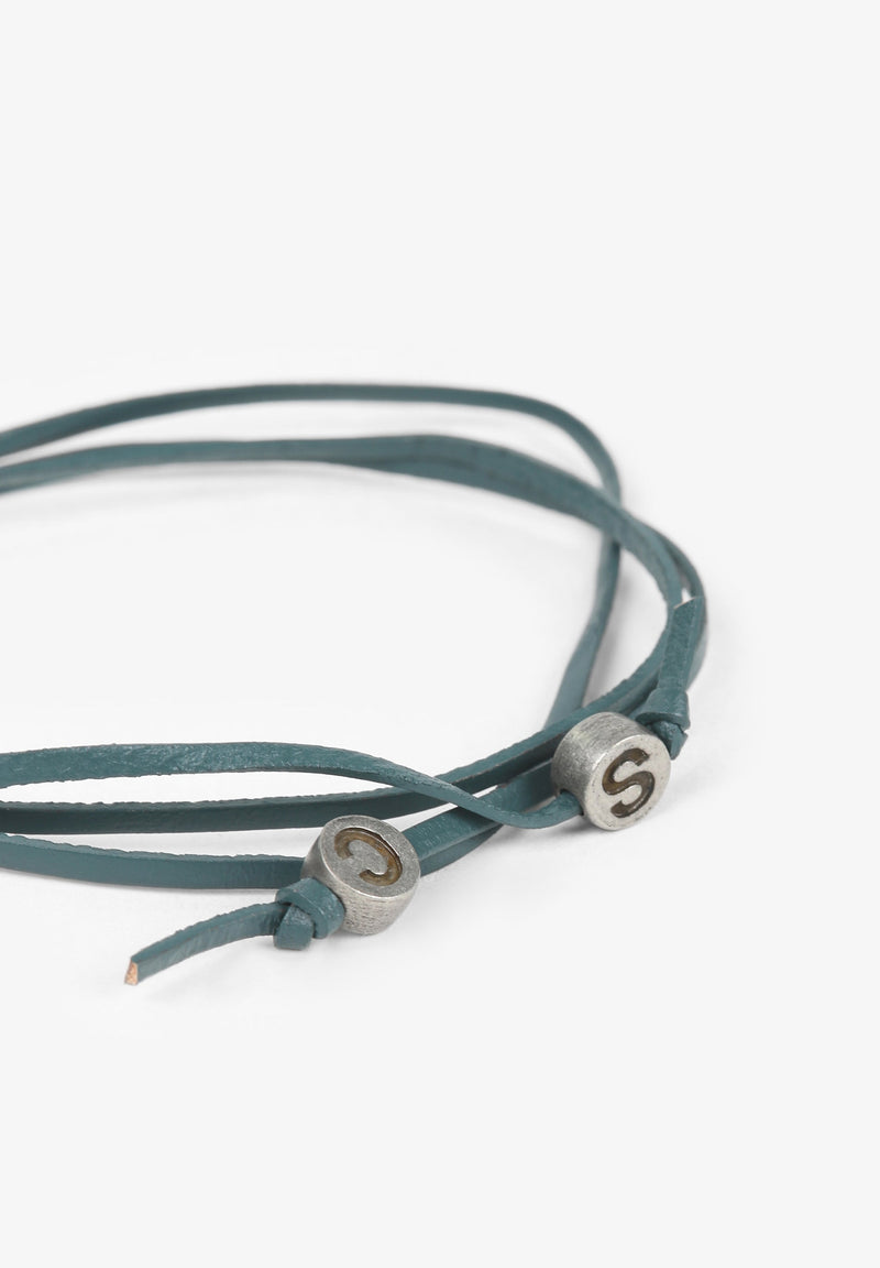 LEDERARMBAND MIT TOTENKOPF