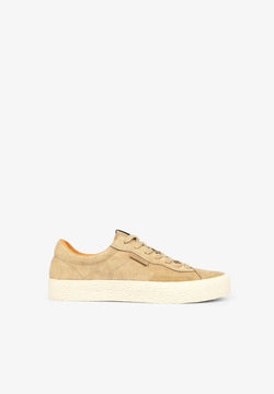 NIEDRIGE SNEAKER MIT MODISCHER SOHLE