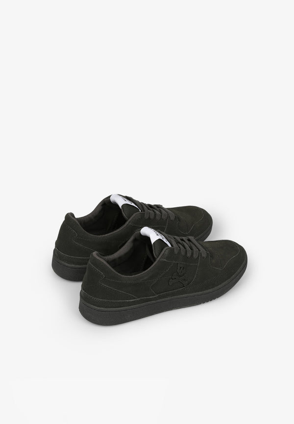 NIEDRIGE SNEAKER AUS WILDLEDER