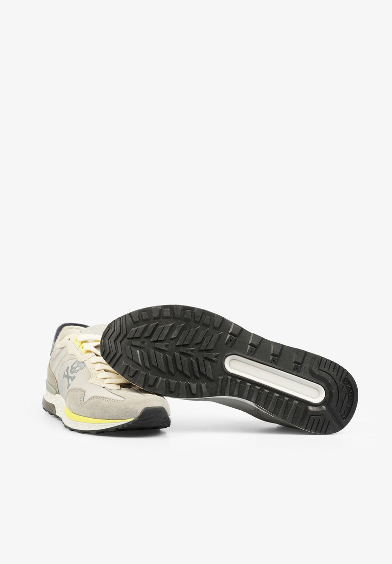 SNEAKER MIT WILDLEDERDETAIL VORNE