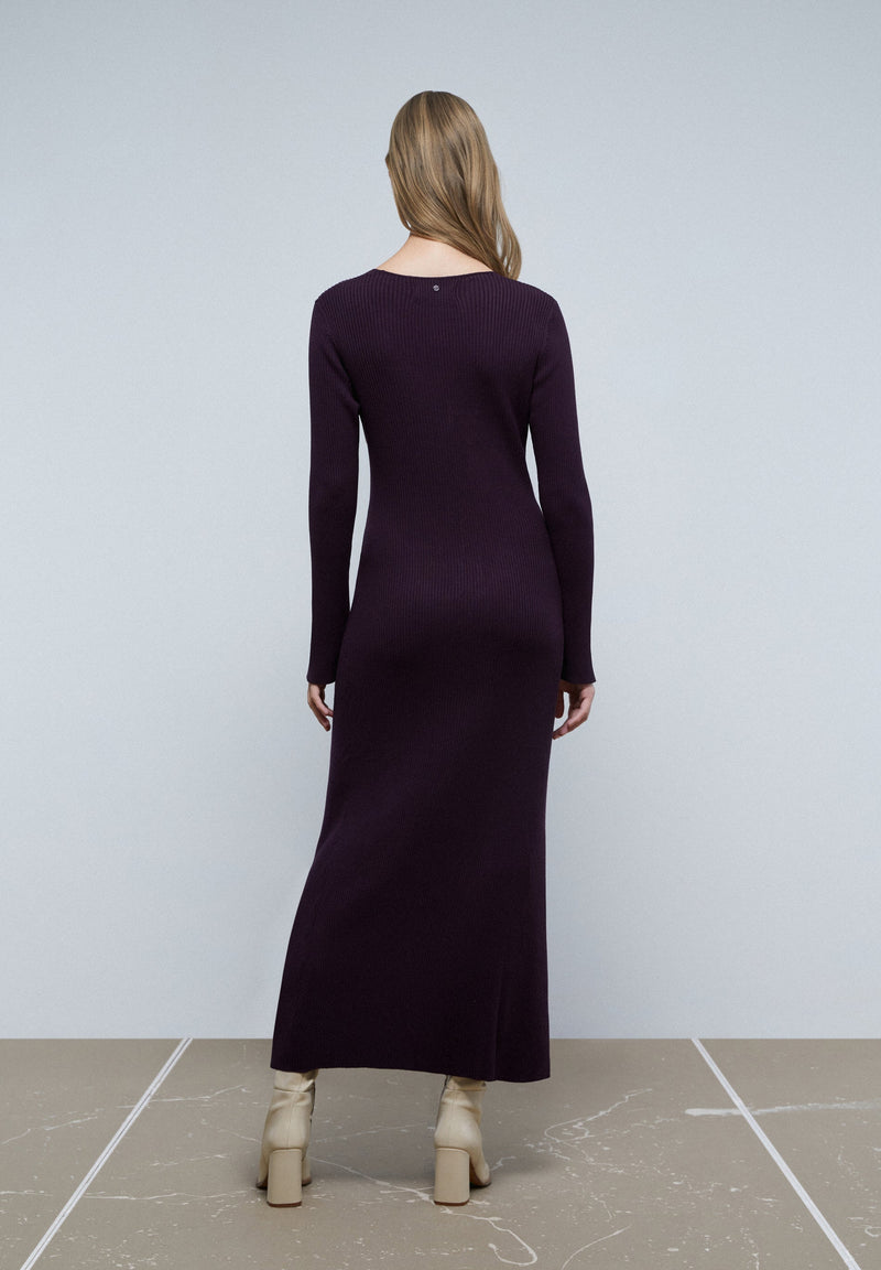 STRICKKLEID MIT RAUTEN