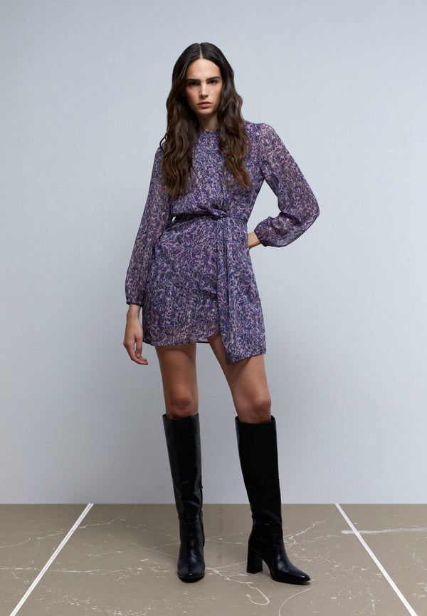 MINIKLEID MIT CUT-OUTS