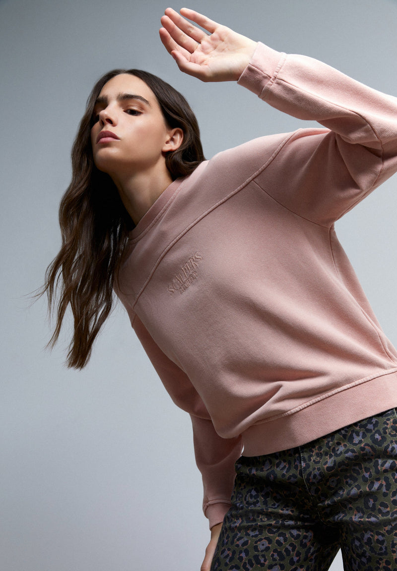 SWEATSHIRT IM WASHED-LOOK MIT LOGO-STICKEREI