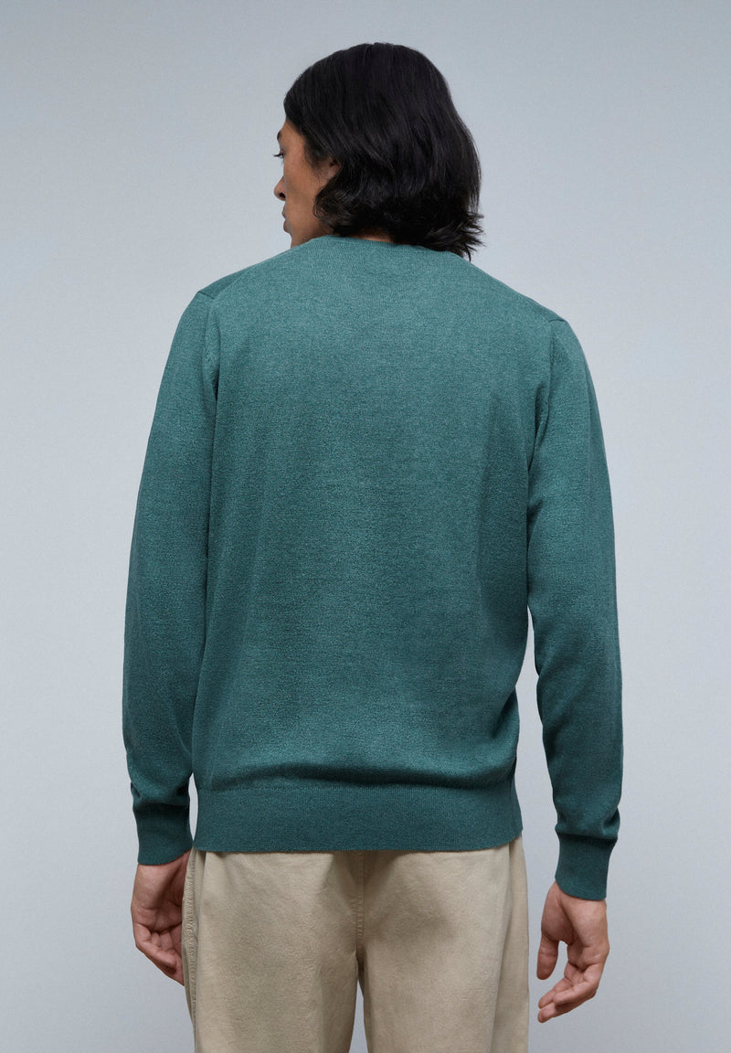 PULLOVER MIT V-AUSSCHNITT UND TOTENKOPF