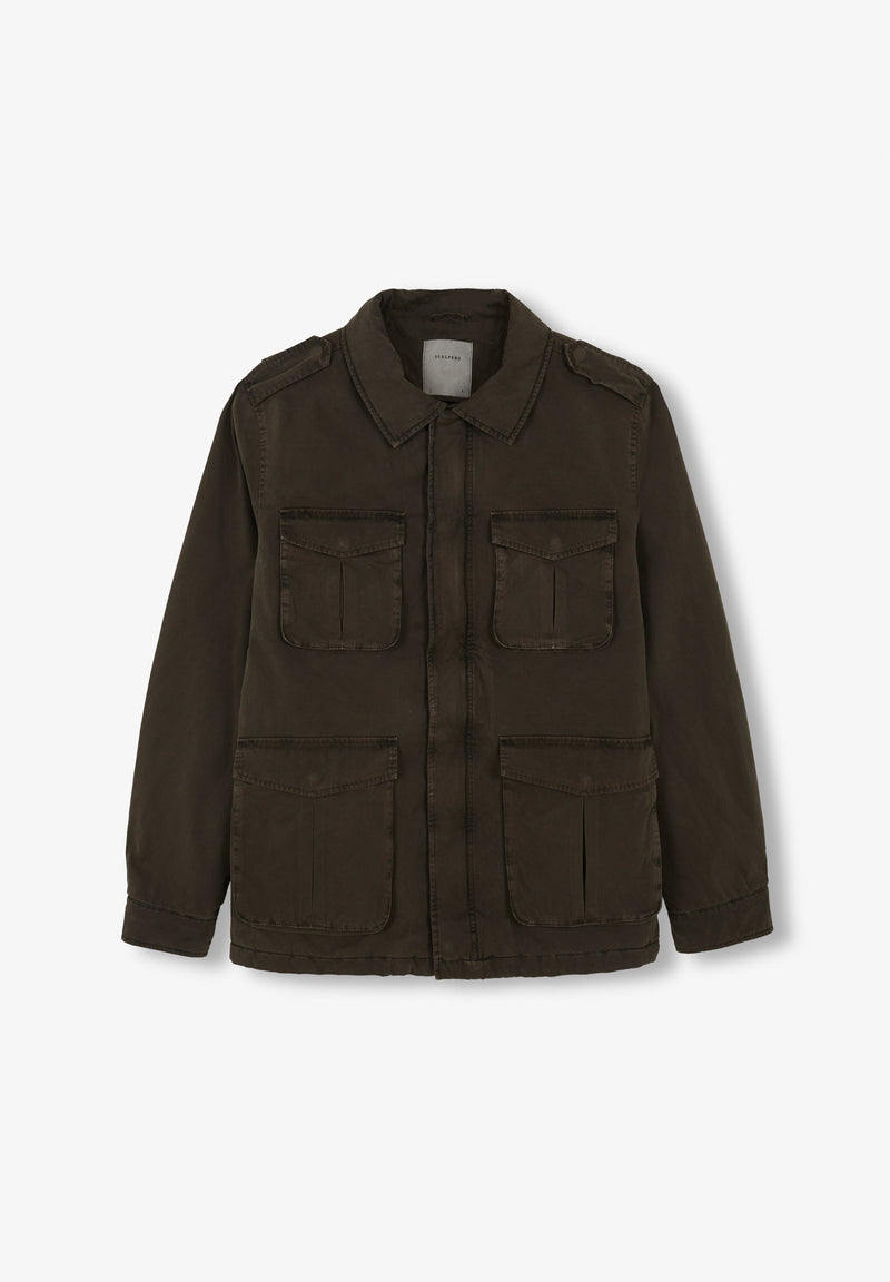 JACKE MIT TASCHEN