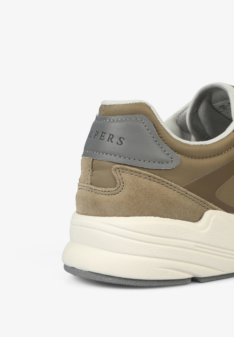 SNEAKER MIT RELIEFSOHLE