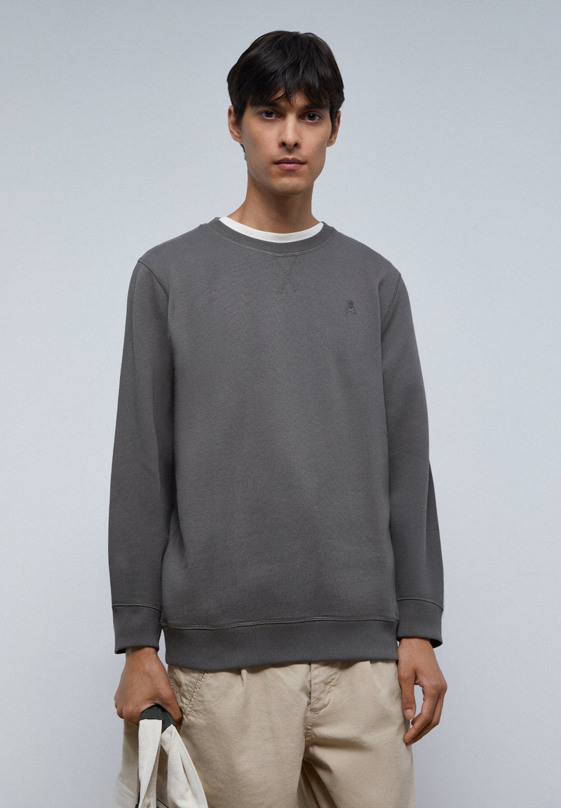 BASIC-SWEATSHIRT MIT TOTENKOPF